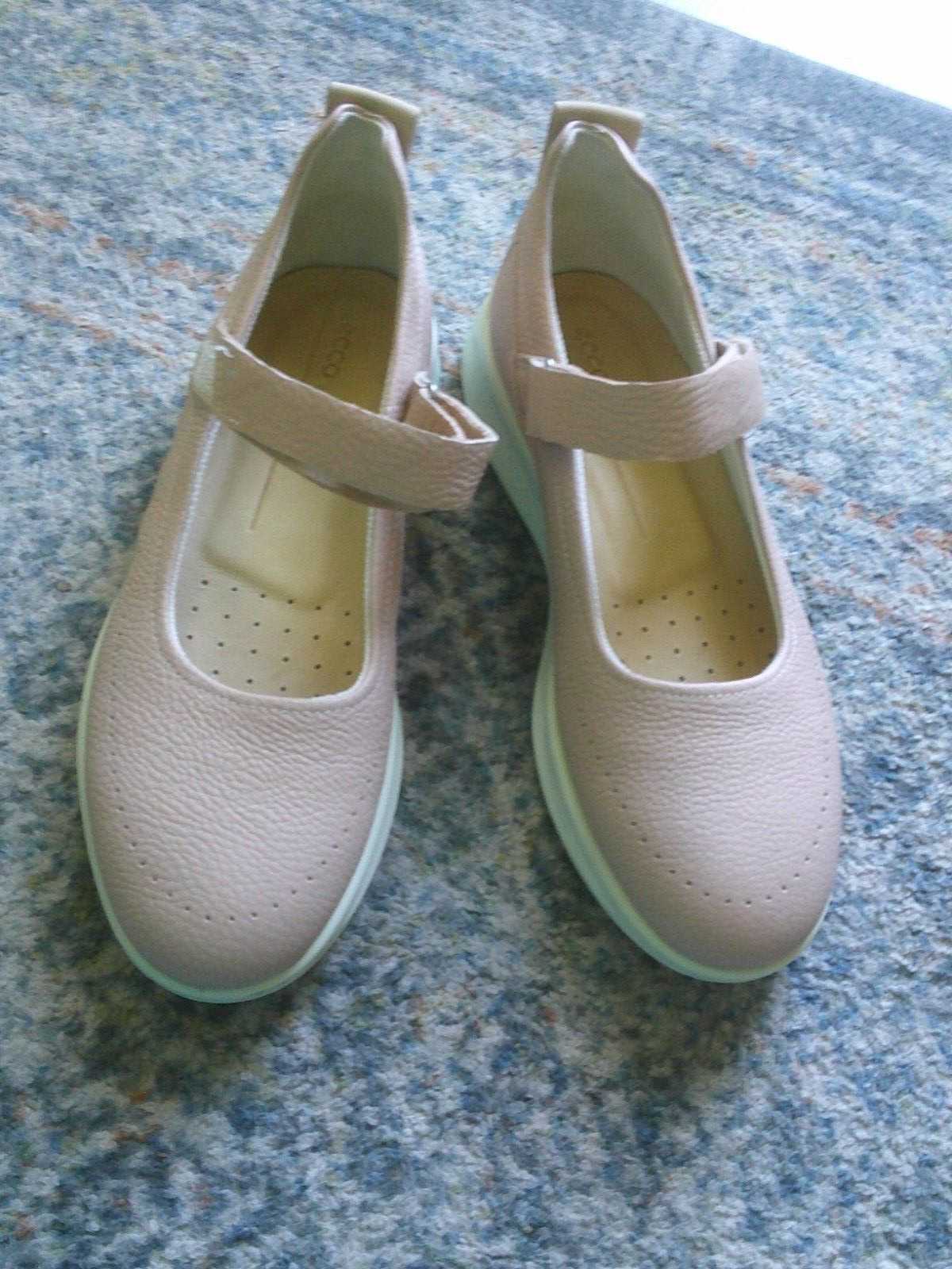 ECCO Mary Jane Pink Leather Danish Design Comfort Flats Euro 40 US 9-9.5 NWOB