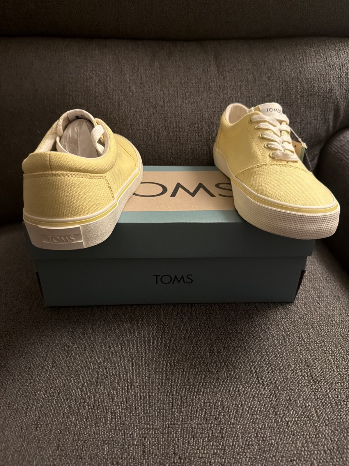 Toms Alpargata Fenix Women’s Lace Up Shoes Banana Yellow Canvas Size 8 NIB