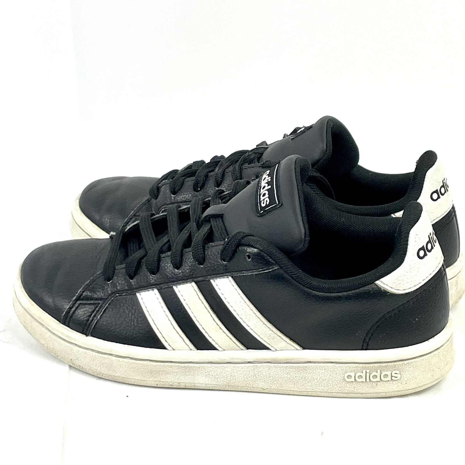 Women’s Adidas Grand Court Core Black Sneakers F36484- Size 6