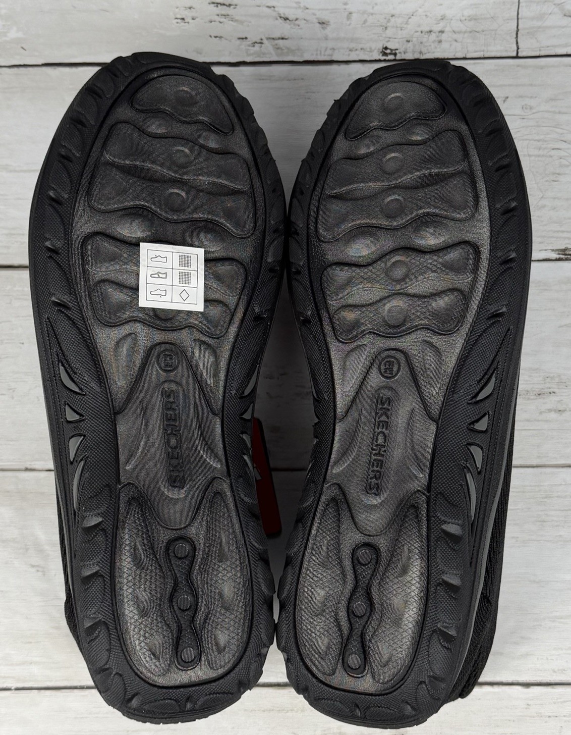Skechers Air Cooled Memory Foam Shoes Womens 8.5 W Black Reggae Fest Willows NEW