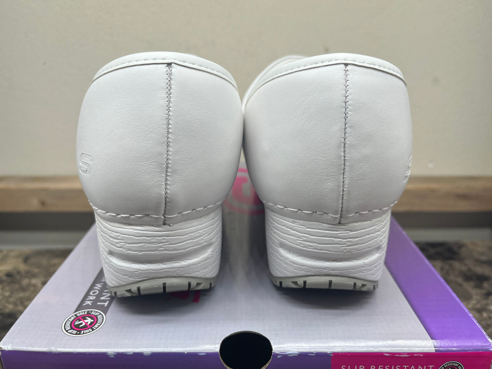 SKECHERS Work Clog SR Slip Resistant White Women’s Size 6-11 77227/WHT – NEW