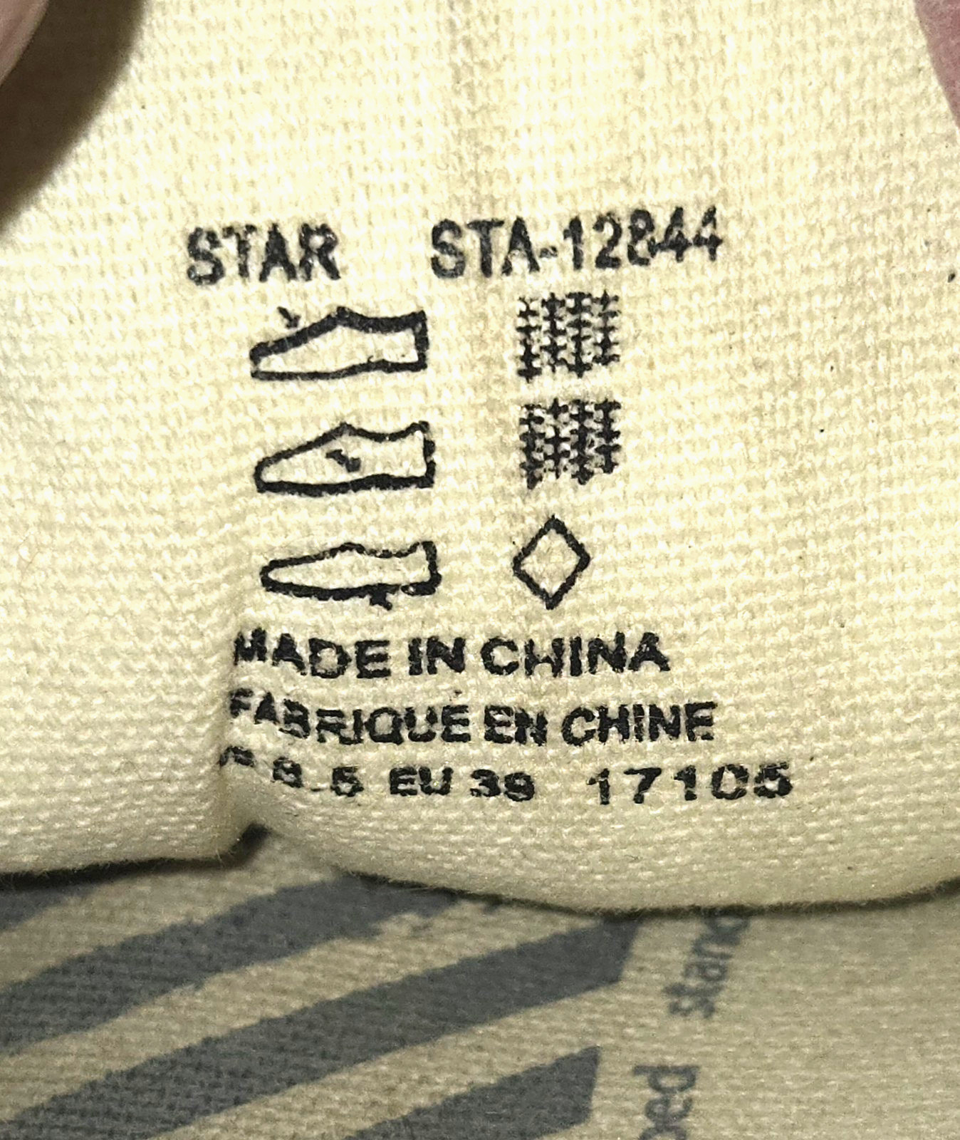 Taos Star Blue Wash Canvas Lace Up Removable Footbed Comfort Sneakers Size 8.5
