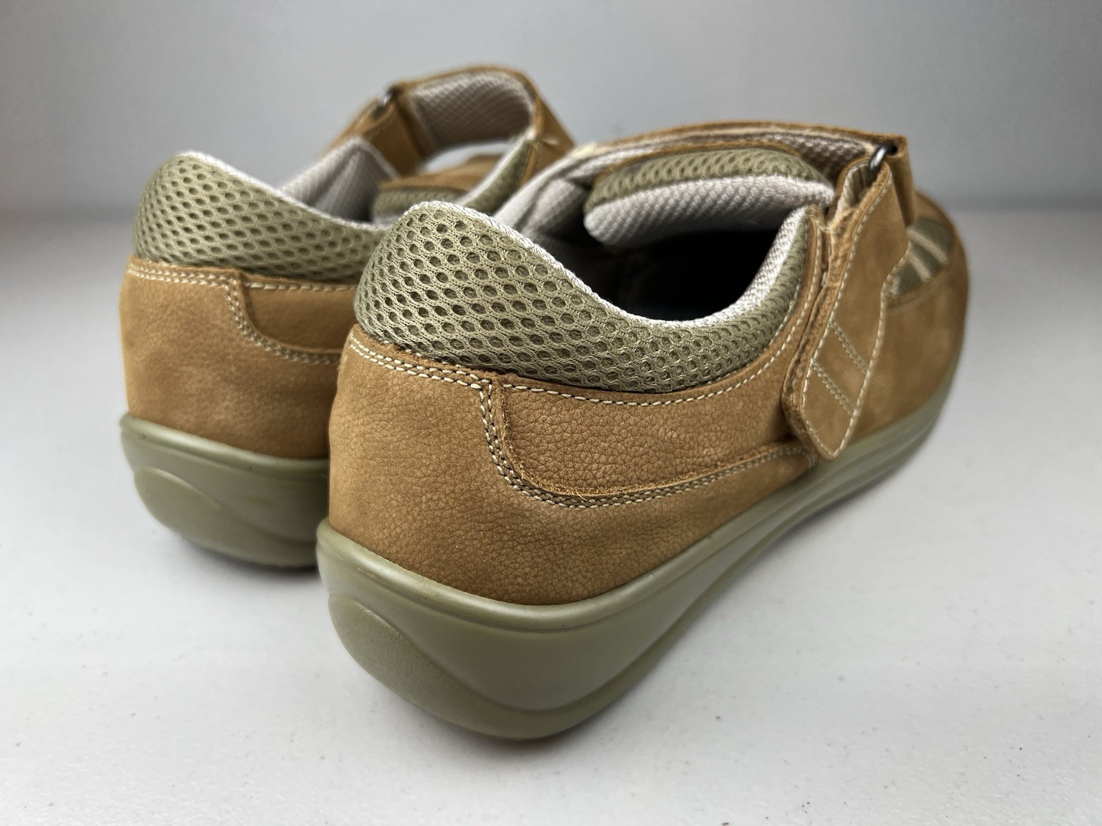 Orthofeet Sarasota Beach Tan Comfort Walking Shoes Womens Sz 11 WIDE Orthopedic