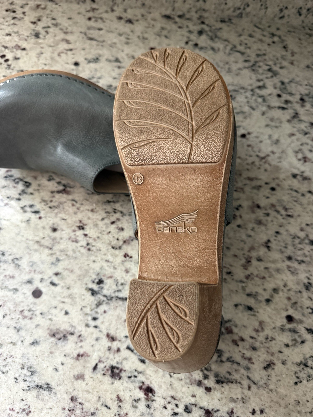 NEW Dansko Sassy clogs Slate milled burnished leather 42 / 12 $160