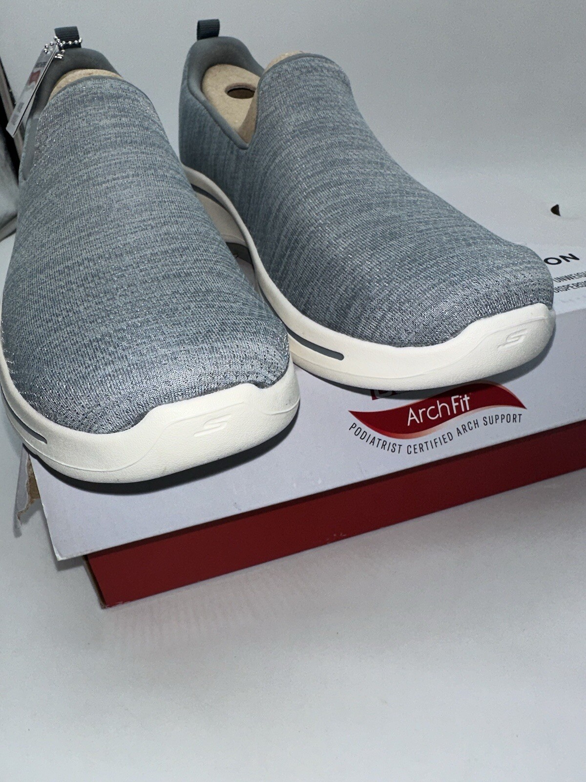 Tried On Skechers Women’s Go Walk Arch Fit Jersey Slip-On Sz 10 Grey