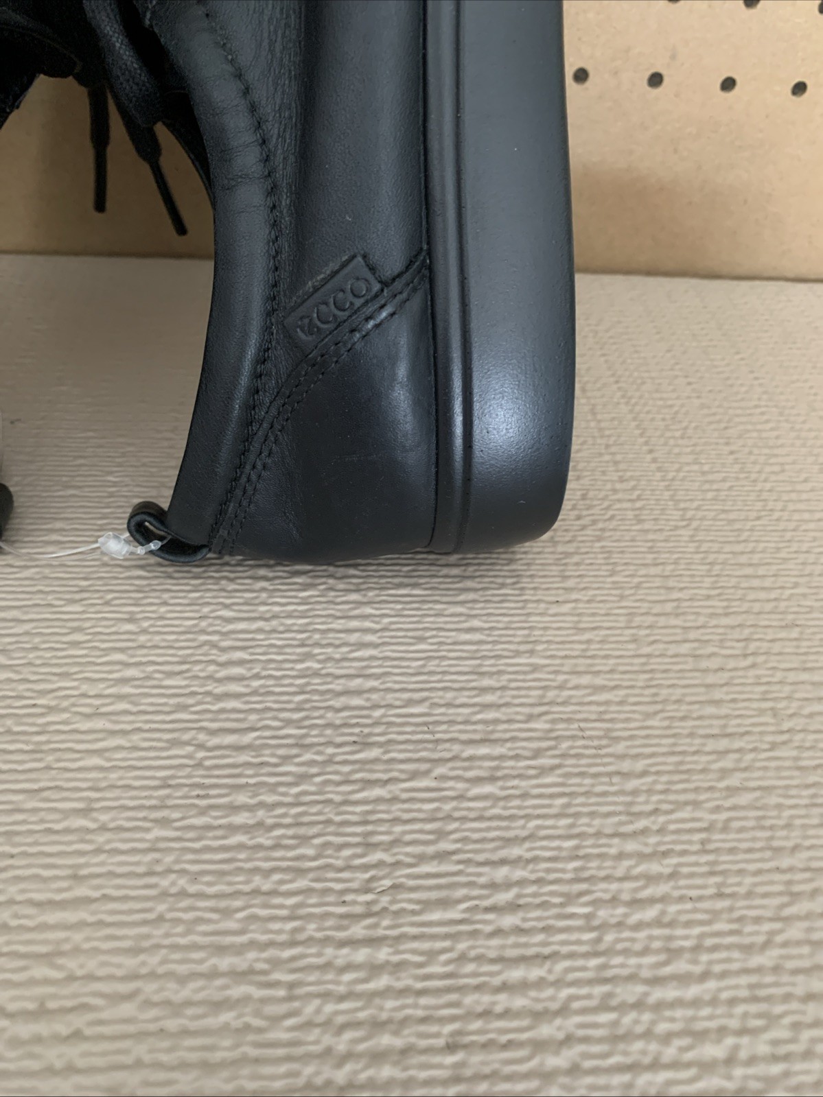 ECCO Soft 7 Gore-Tex Black Leather Sneakers Women’s 39 US 8 Casual Shoes