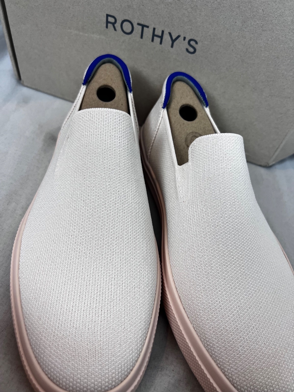 ROTHYS slip on sneakers cream the city Rothy’s size 9.5 womens NEW Mens 8
