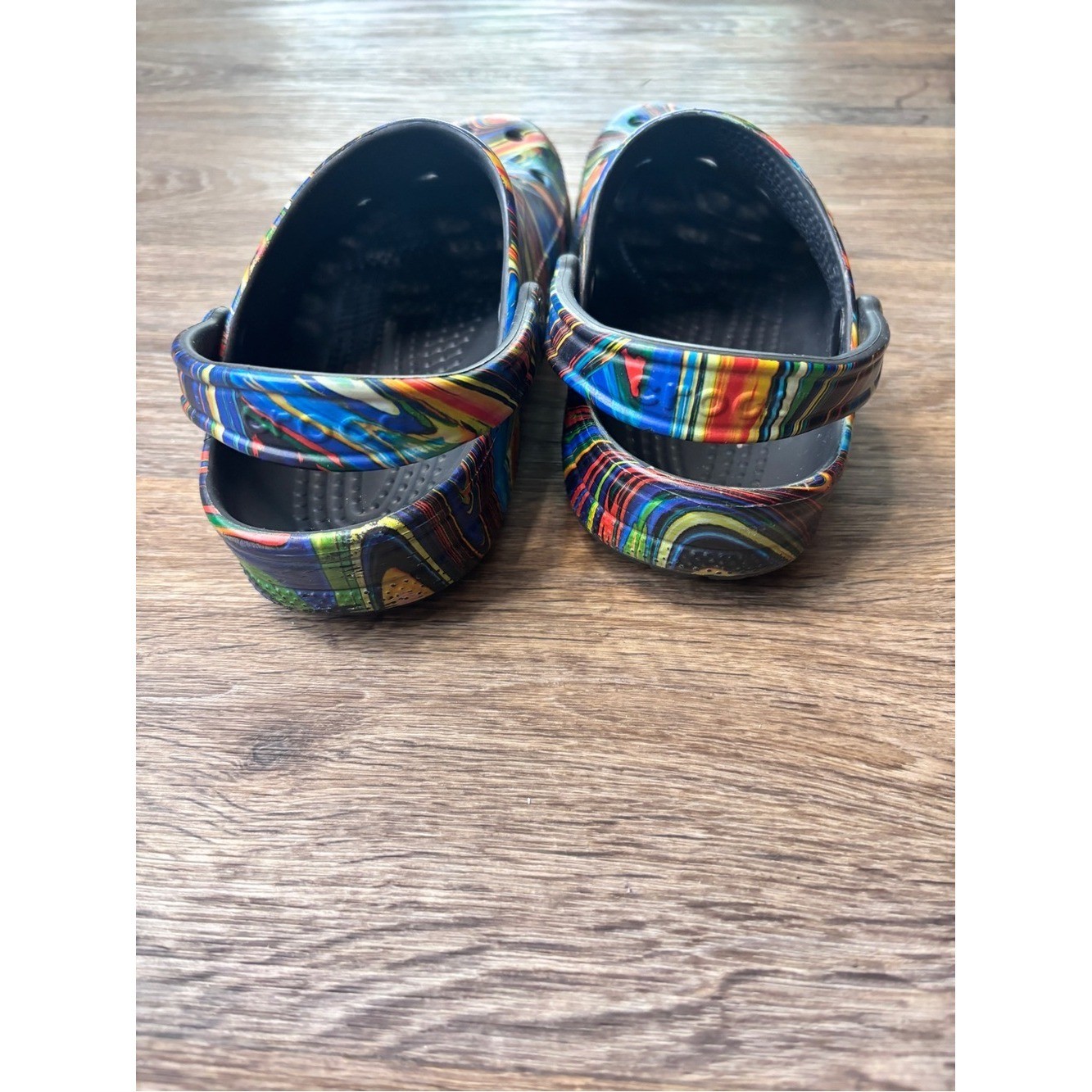 Crocs Classic Marbled Rainbow Swirl Clogs Unisex Comfort Shoes M6 W8 Multicolor