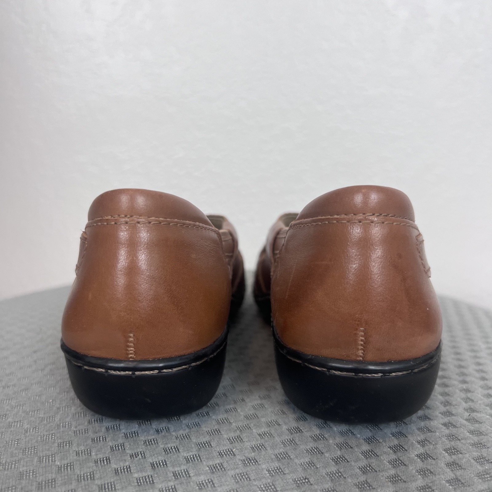Clarks Ashland India Loafers Womens 7.5M Brown Leather Comfort Shoes Casual