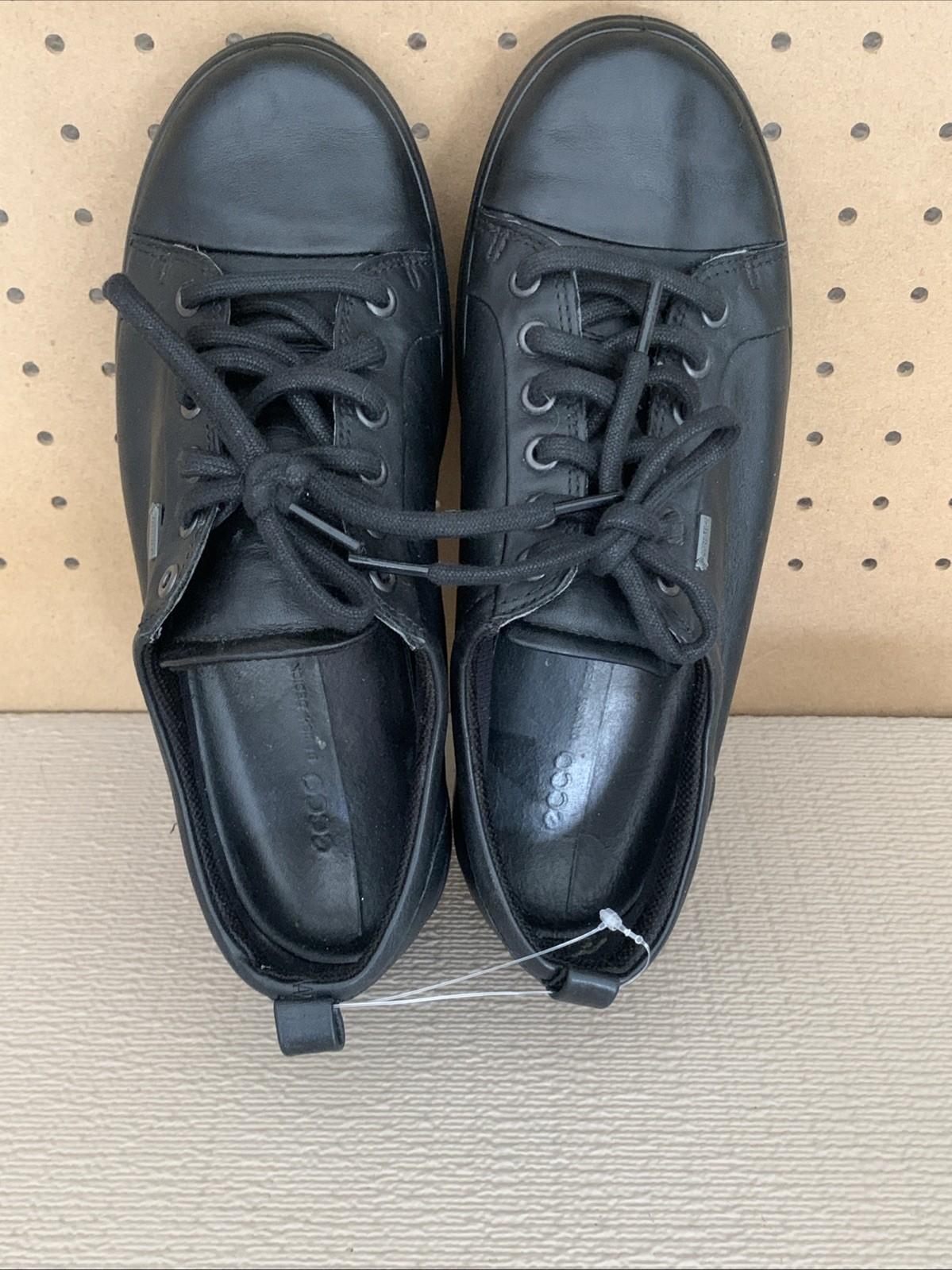 ECCO Soft 7 Gore-Tex Black Leather Sneakers Women’s 39 US 8 Casual Shoes