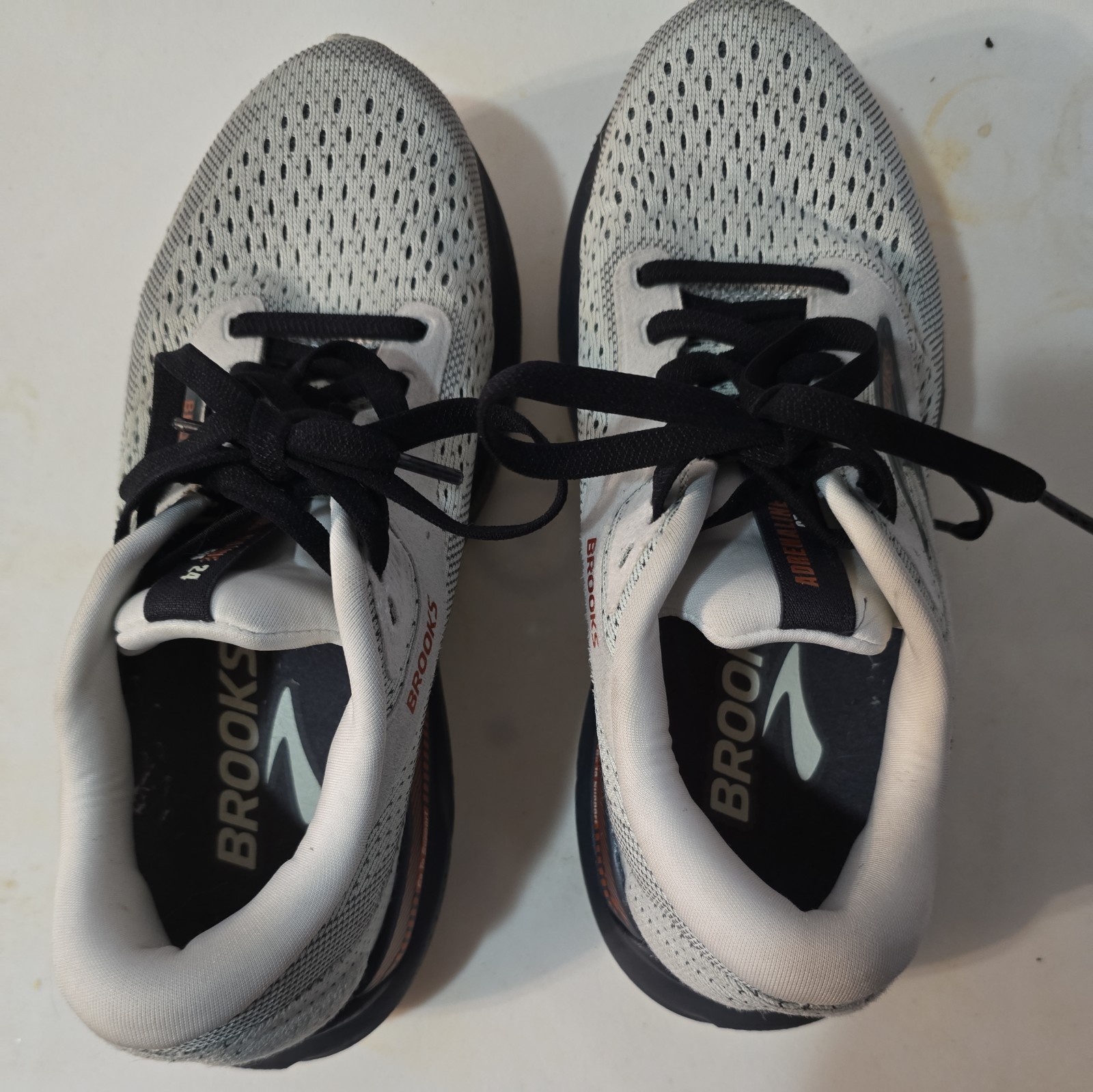 Brooks Shoes Womens Adrenaline GTS 24 Size 7 Mercury Ebony Copper Running