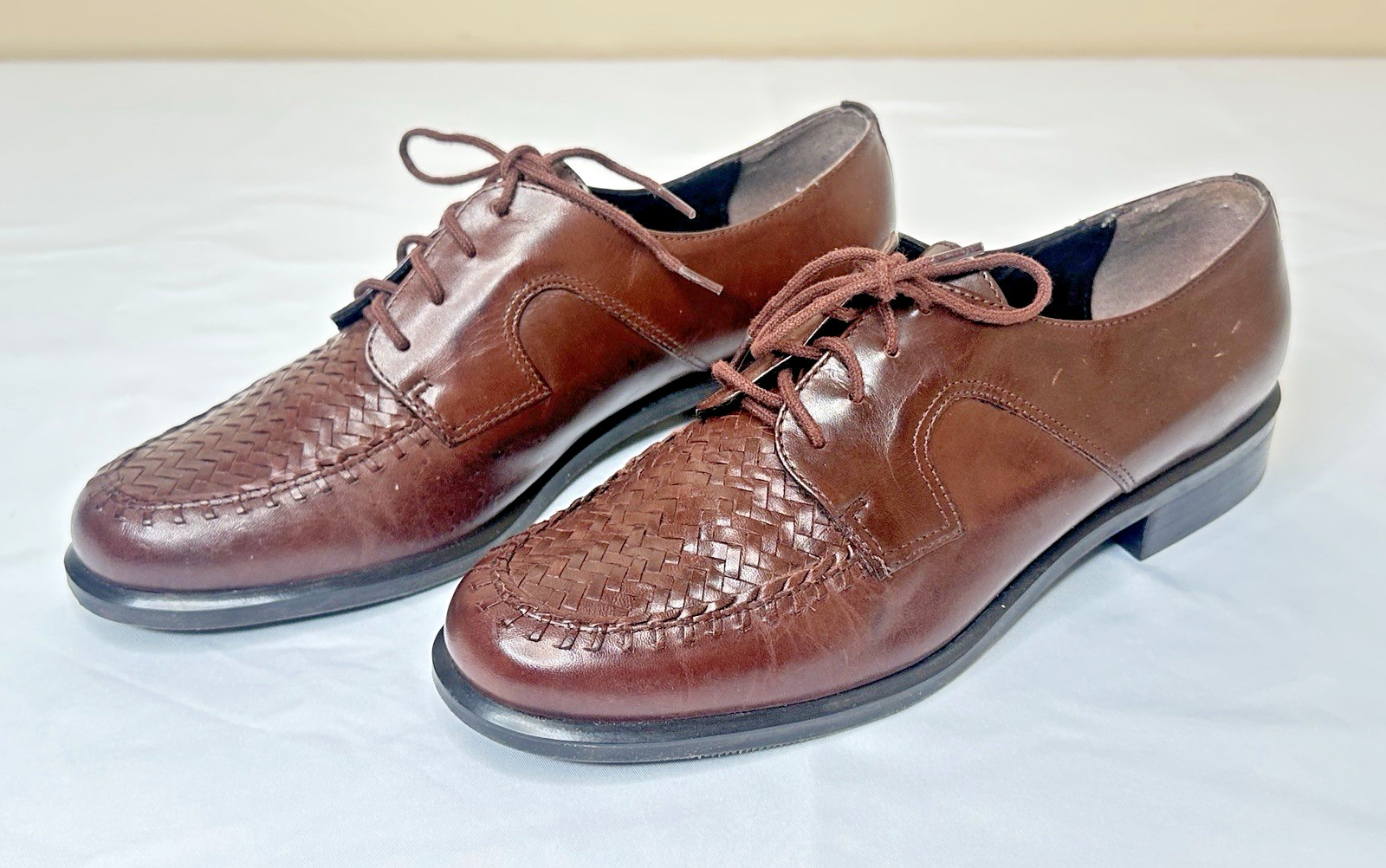 Danelle FLANDERS Brown Leather Dress Shoes Women’s Size 6M Man Made Sole Brazil