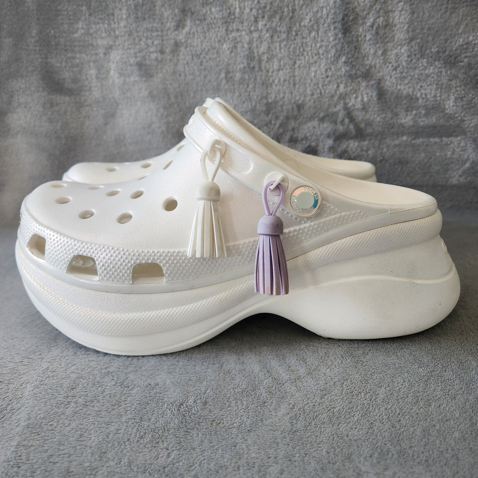 CROCS Classic Bae Festival Womens Iridescent White Tassel Platform Shoes Size 10