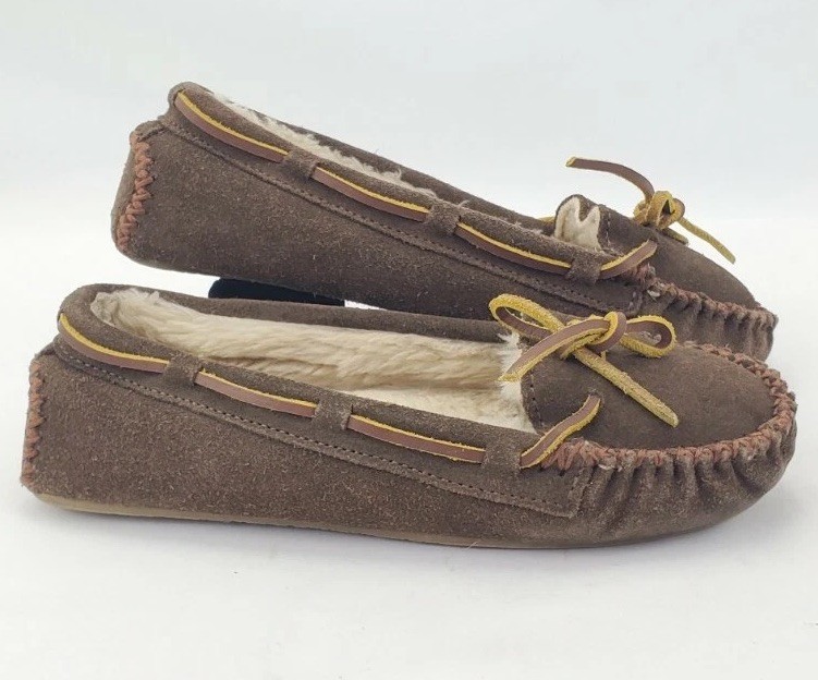 Minnetonka Moccasin Loafers Ws 6 Brown Suede Pile Lined Rawhide Boat Lacing 4012