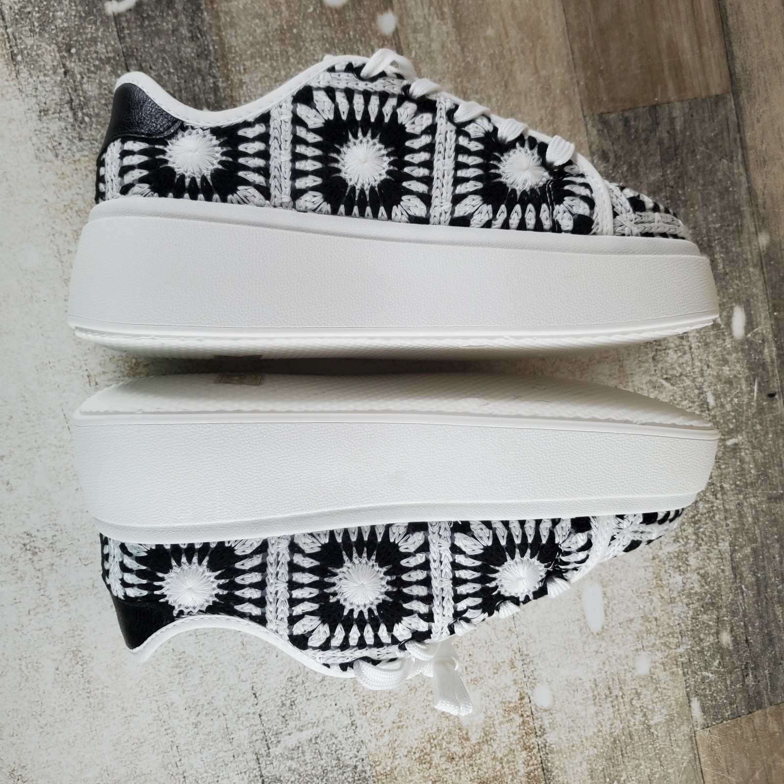 Dirty Laundry Recreation Womens Shoes Sz 6.5 Black White Multi Platform Sneakers