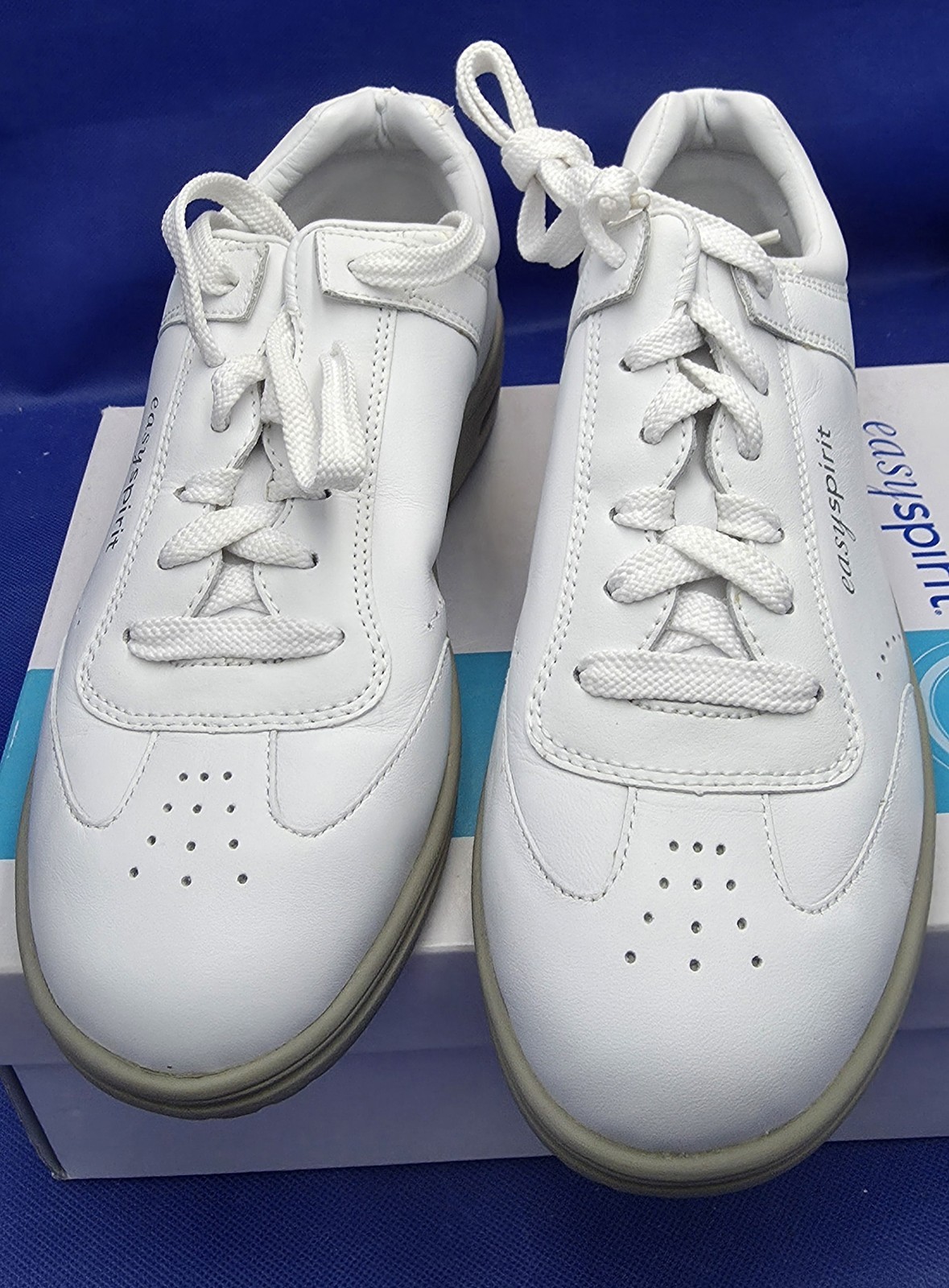 New In Box Easy Spirit Leather Mach Classic 35515 Womens Shoes Sz 9 Mint