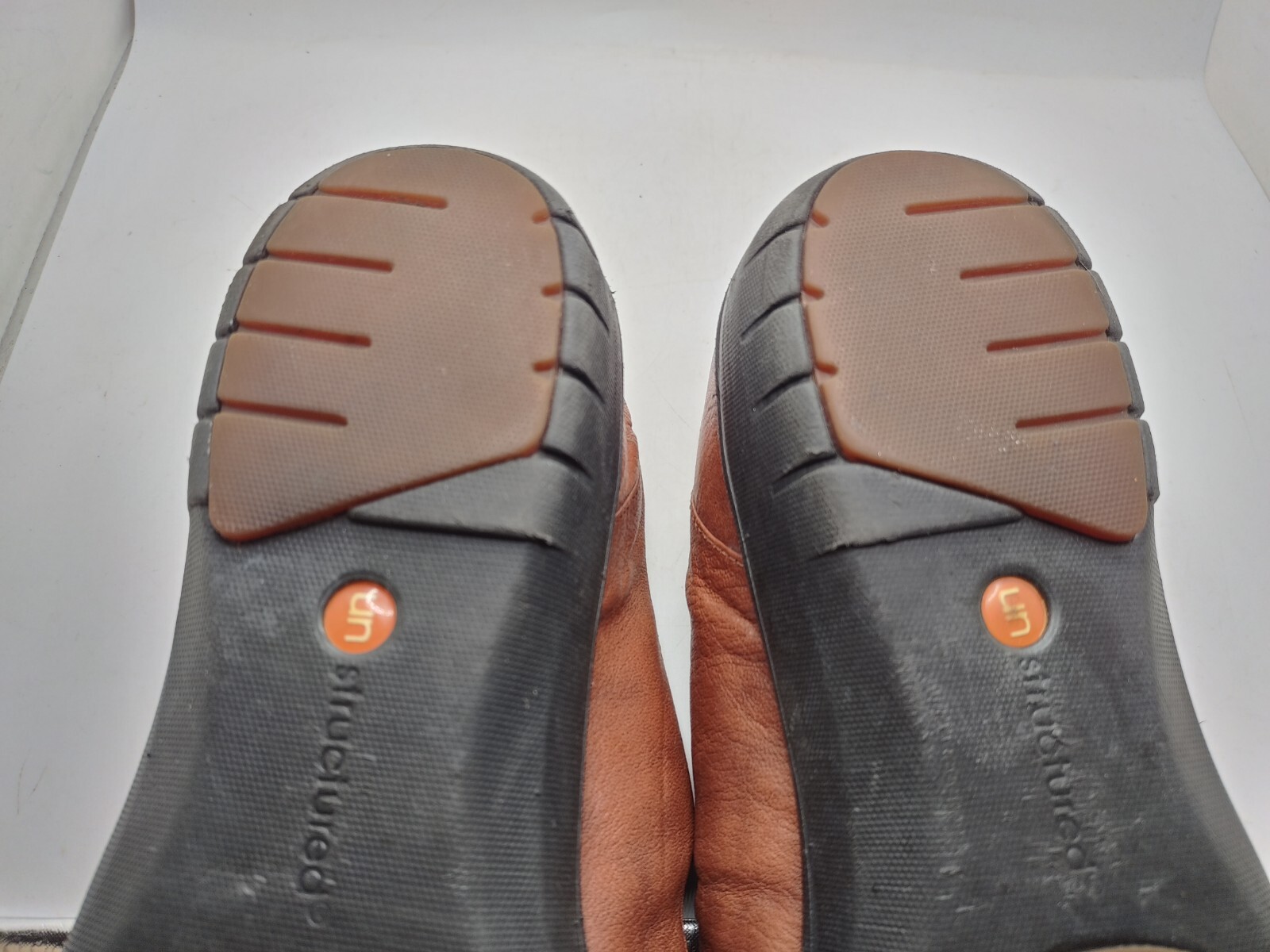 Clarks Structured Womens Brown Leather Closed Toed Sandel Shoes Size 10N Used