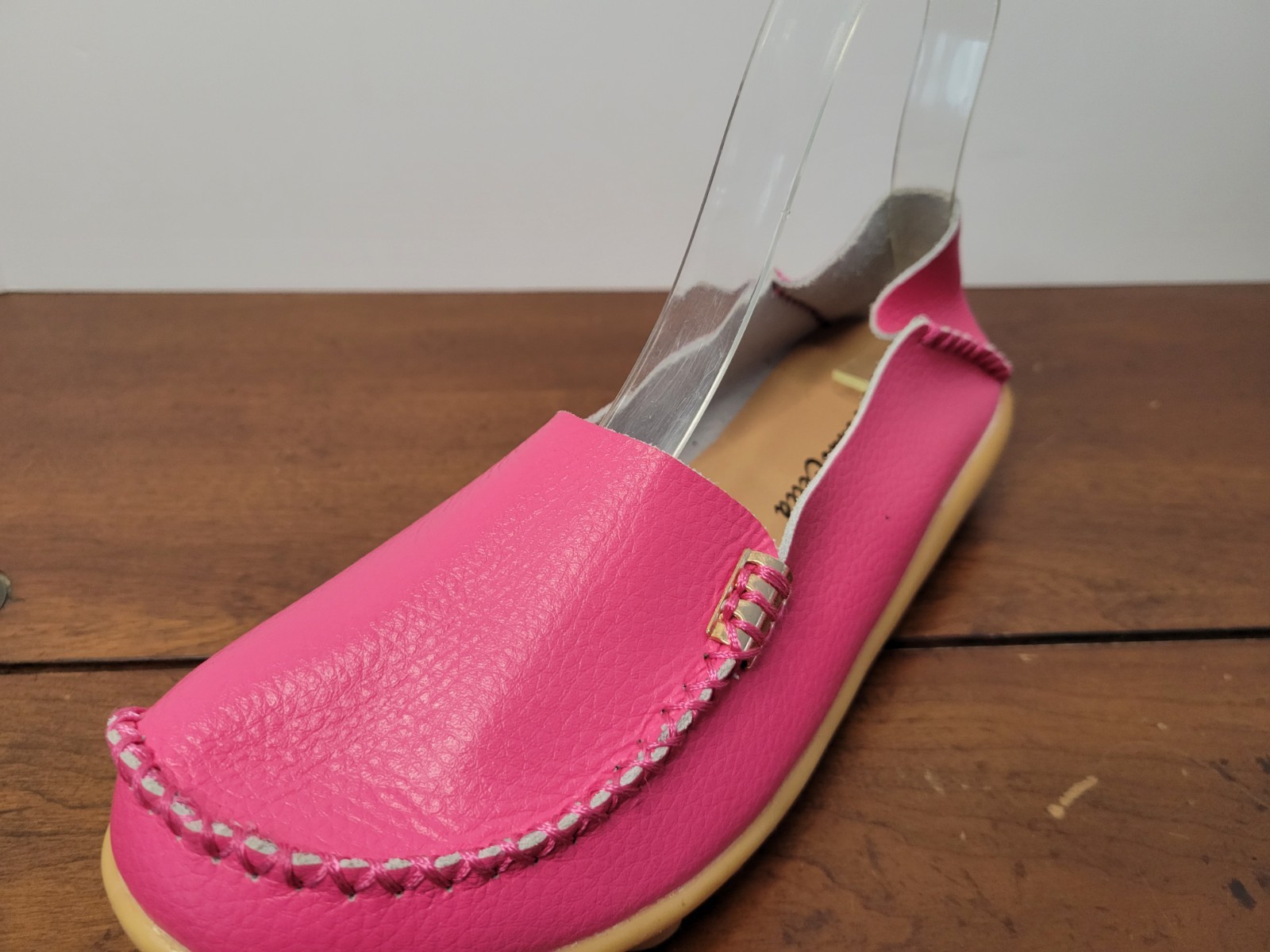 Venus Celia Pink Leather Comfort Womens Walking Driving Loafer Size 7.5 or 38