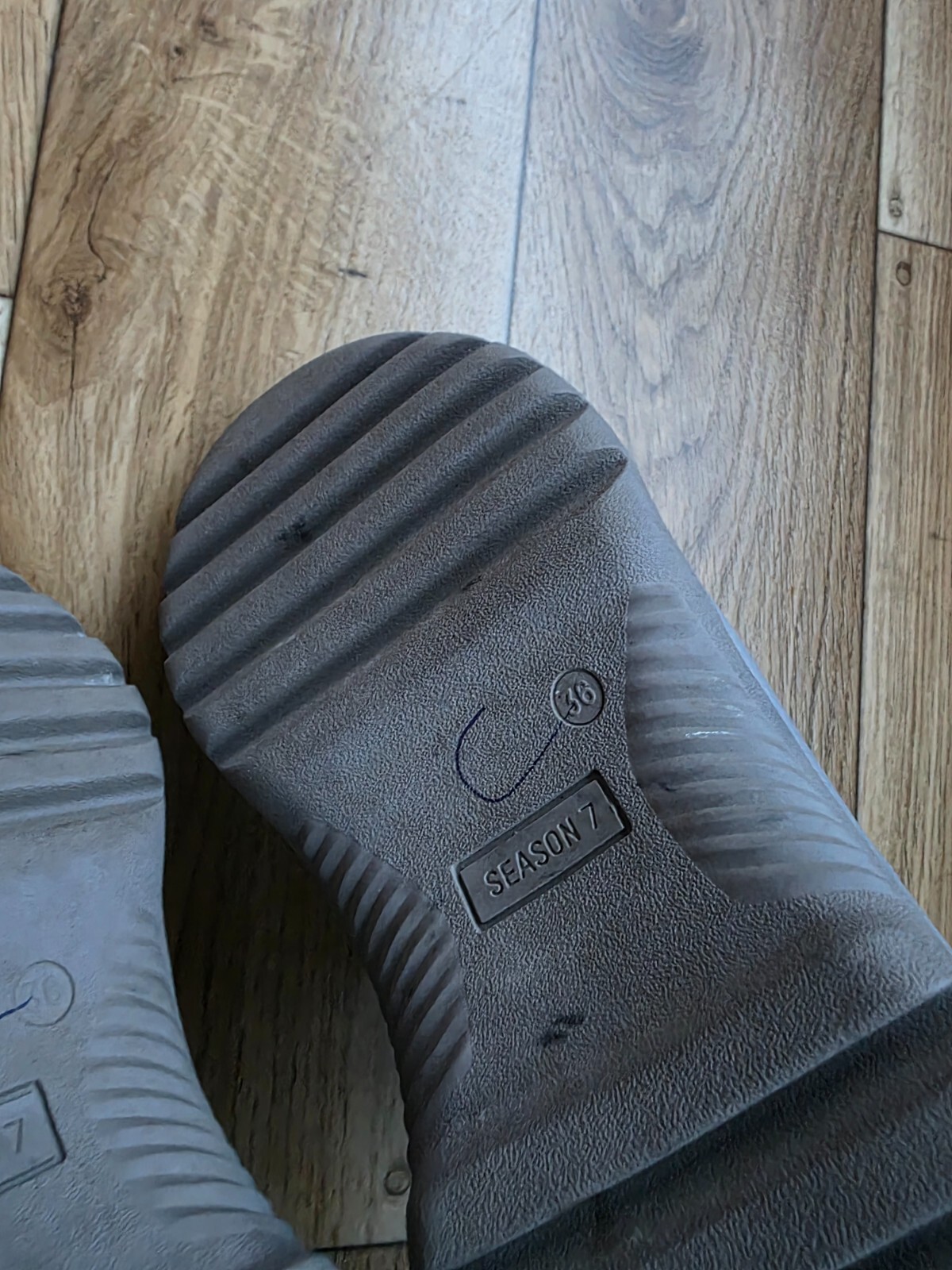 ADIDAS YEEZY SEASON 7 DESERT BOOTS SIZE 36 EU, 5.5 US, 3.5 UK