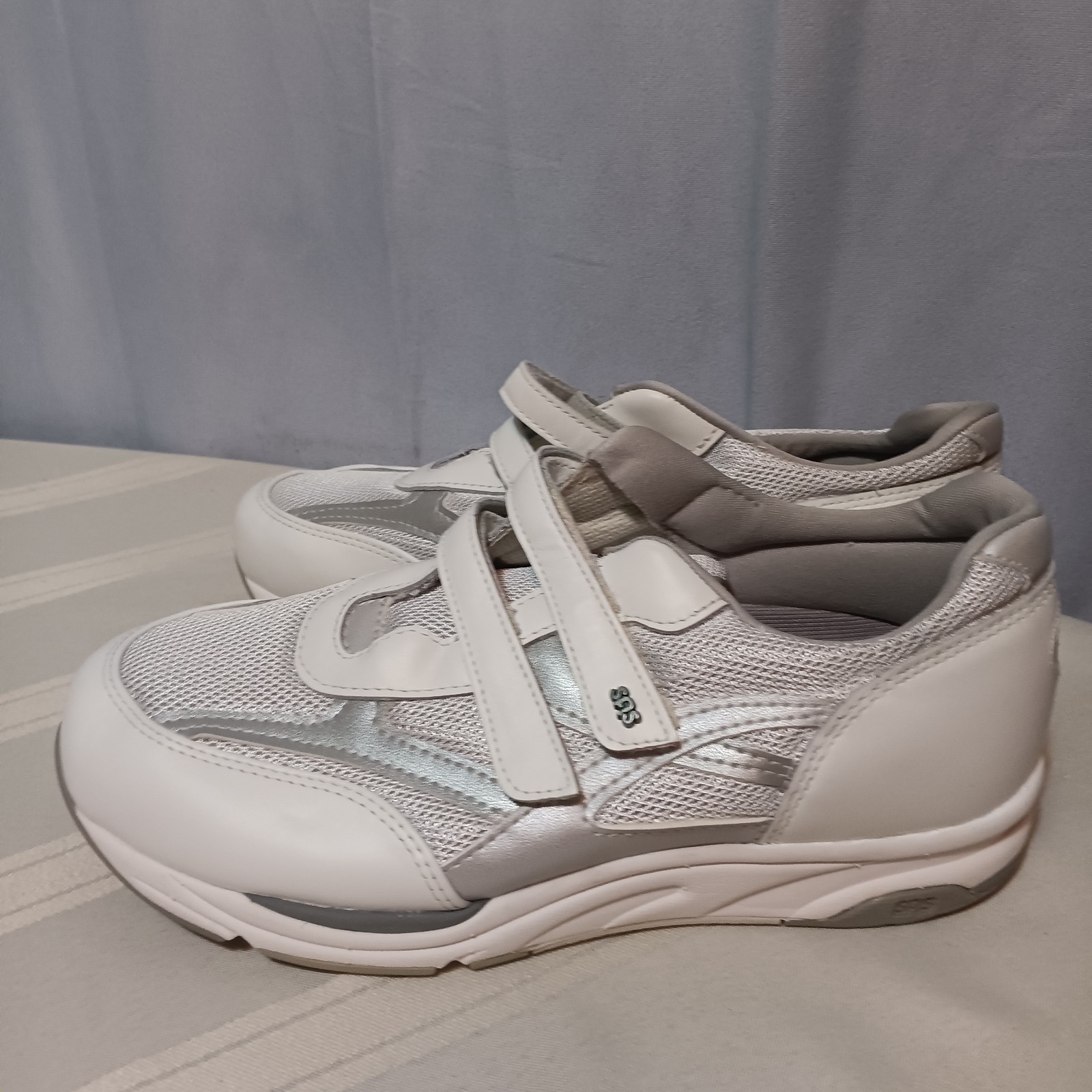 SAS TMV Shoes Women’s Size 10M White Leather Walking Adjustable Strap