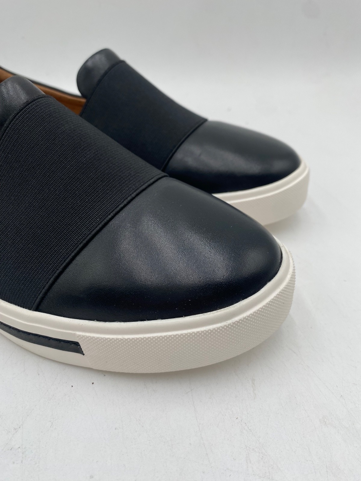 Clark’s UN MAUI STEP Women’s Casual Slip-ons Black Leather Multiple Sizes