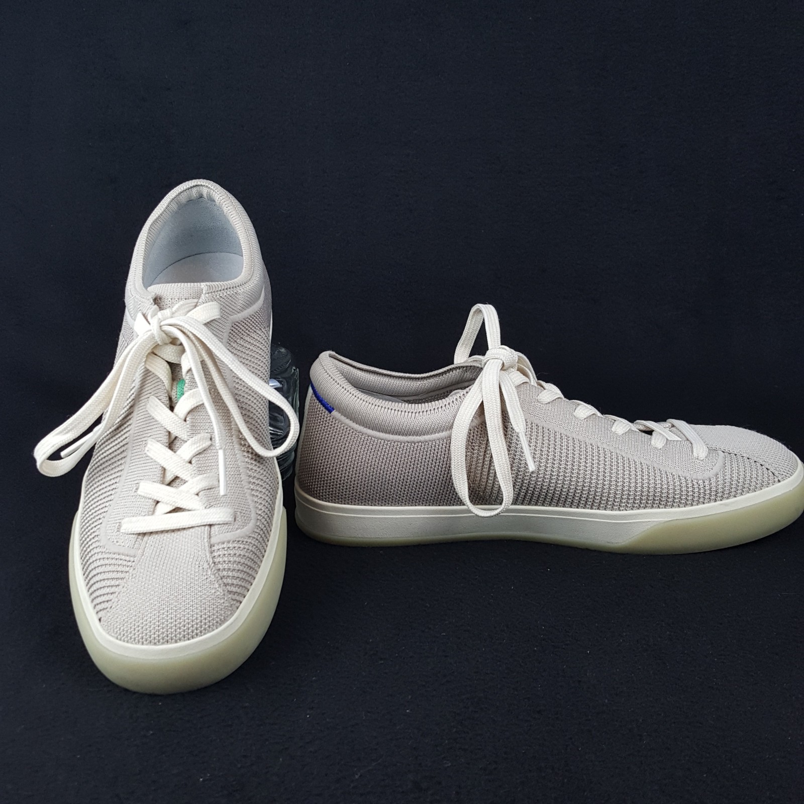 Rothys Womens The Lace Up Sneaker Size 9 in Blonde Cream and Beige