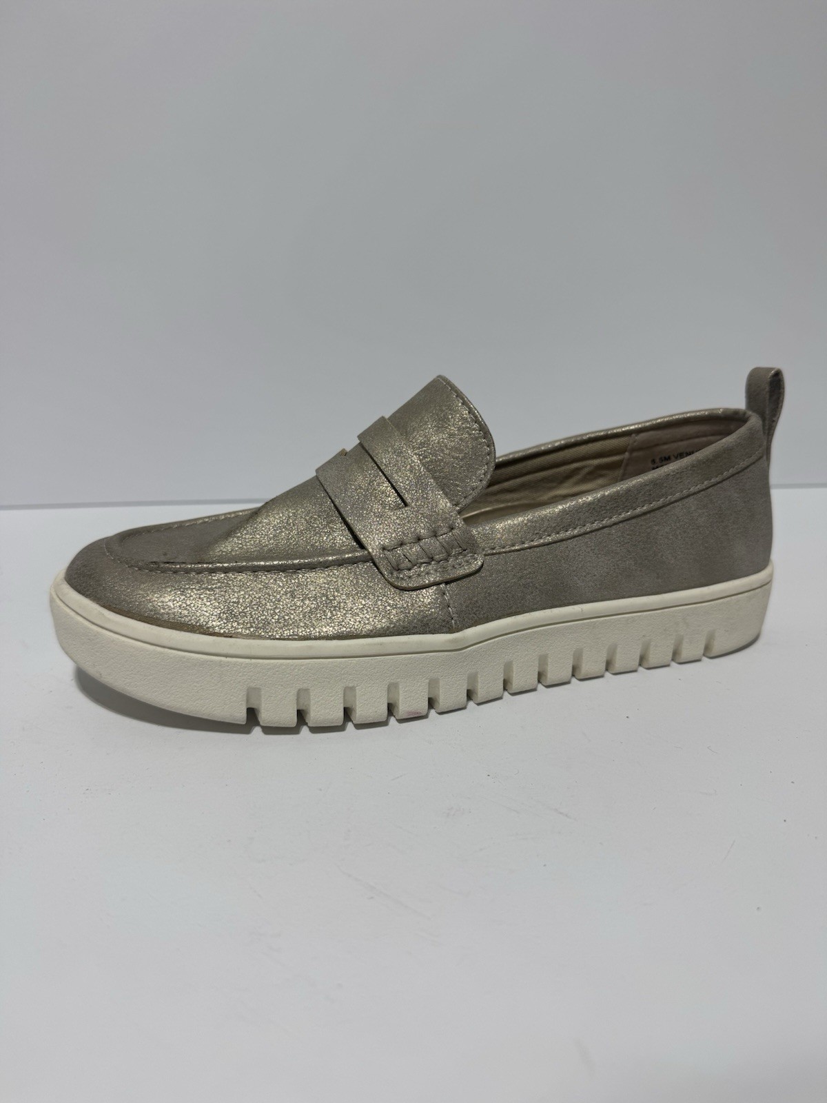 Tommy Bahama Womens Venus Slip On Size 6.5M