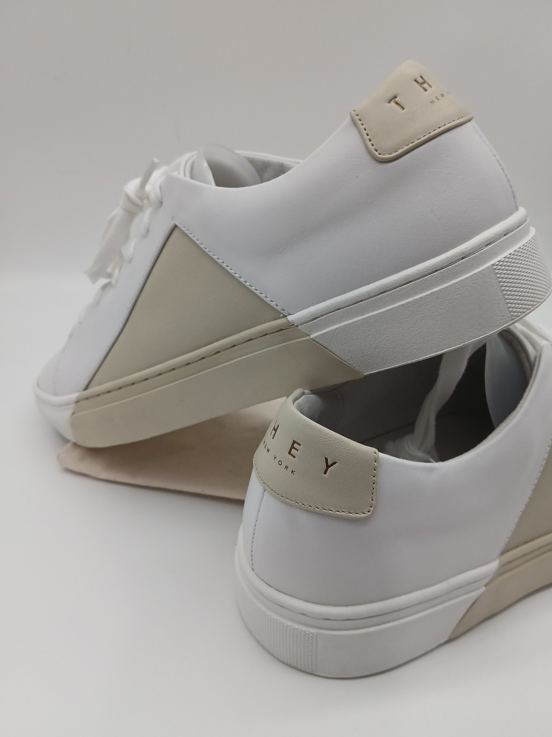 THEY NEW YORK triangle low nappa white/beige leather shoes unisex size 5