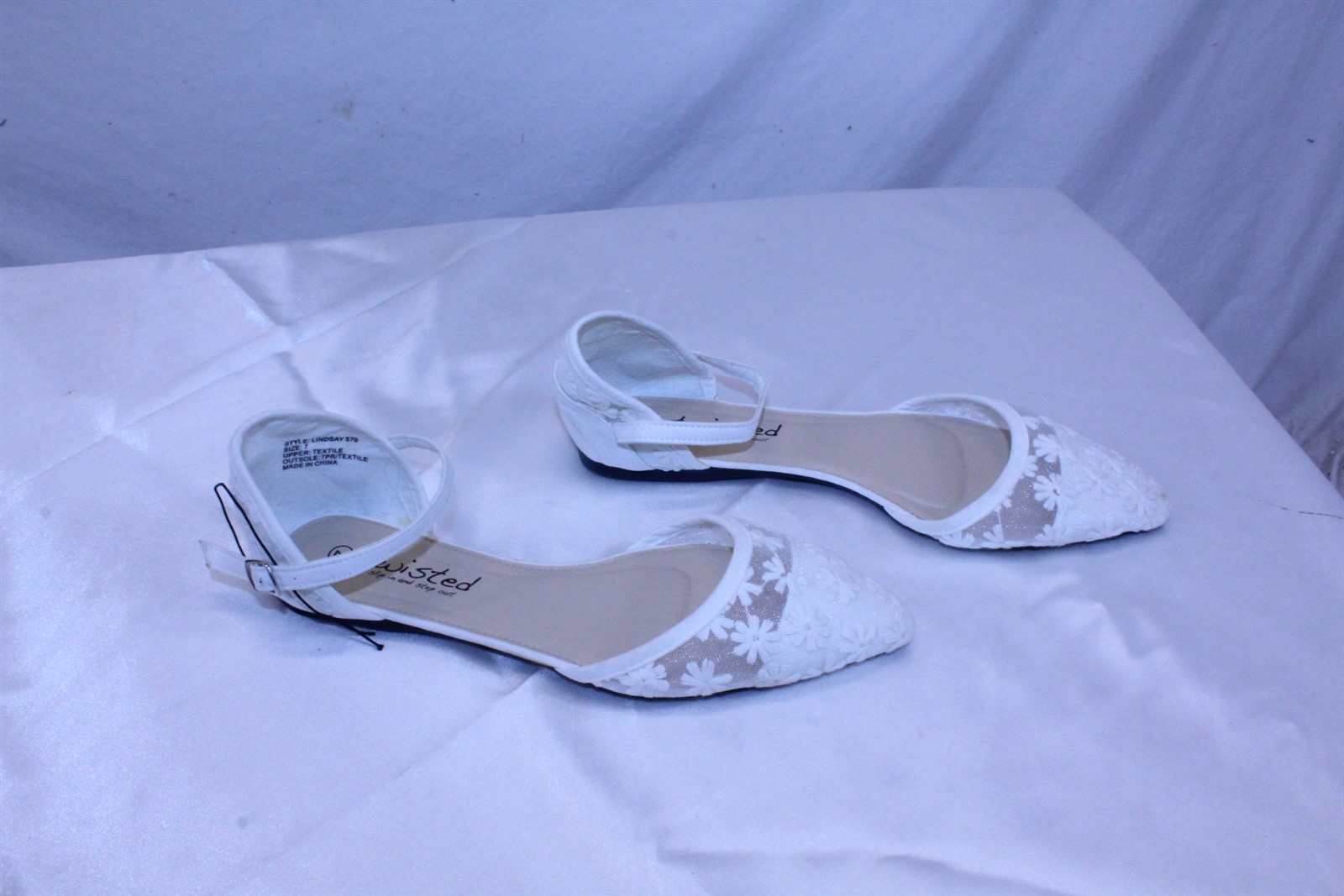 Flats with Embroidered Floral Mesh Toe White, Size 7 Women’s