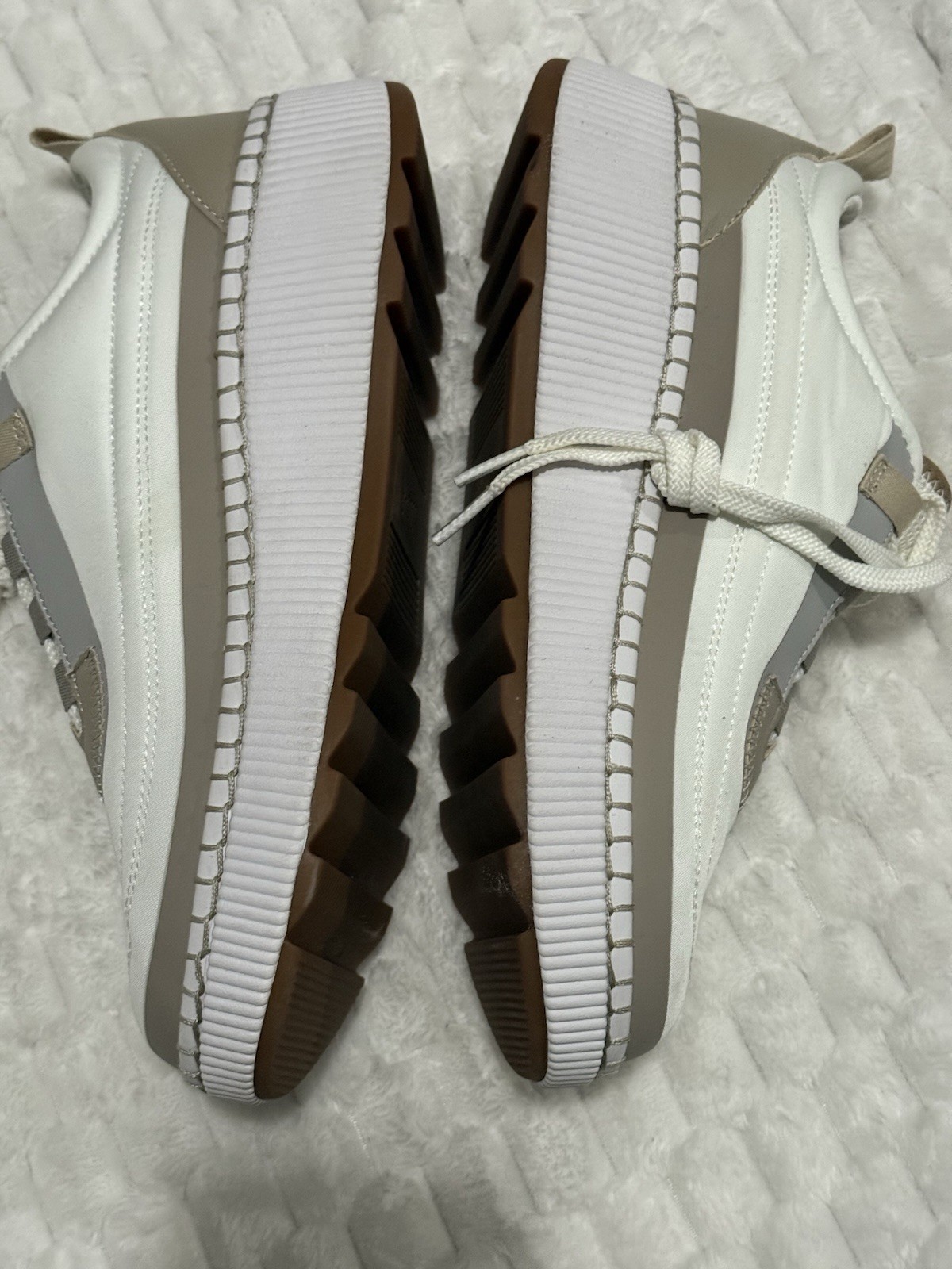 Cougar Womens Saya Comfort Insole Leather Casual and Fashion Sneakers Size:10