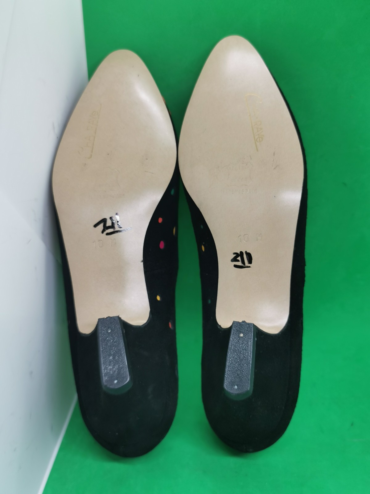 Deadstock Vtg 80’s 90’s Cha-Raye Spain Low Pumps Heel Dot Colorful Suede RARE 10