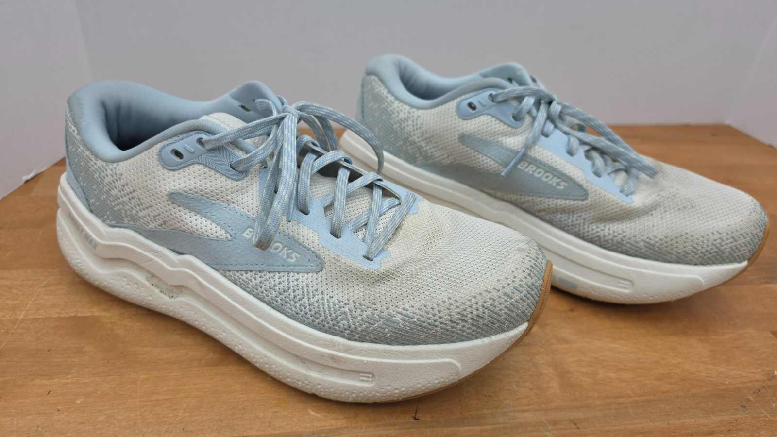 Brooks Shoes White Mesh Ghost Max Running Athletic Sneakers Sz 8