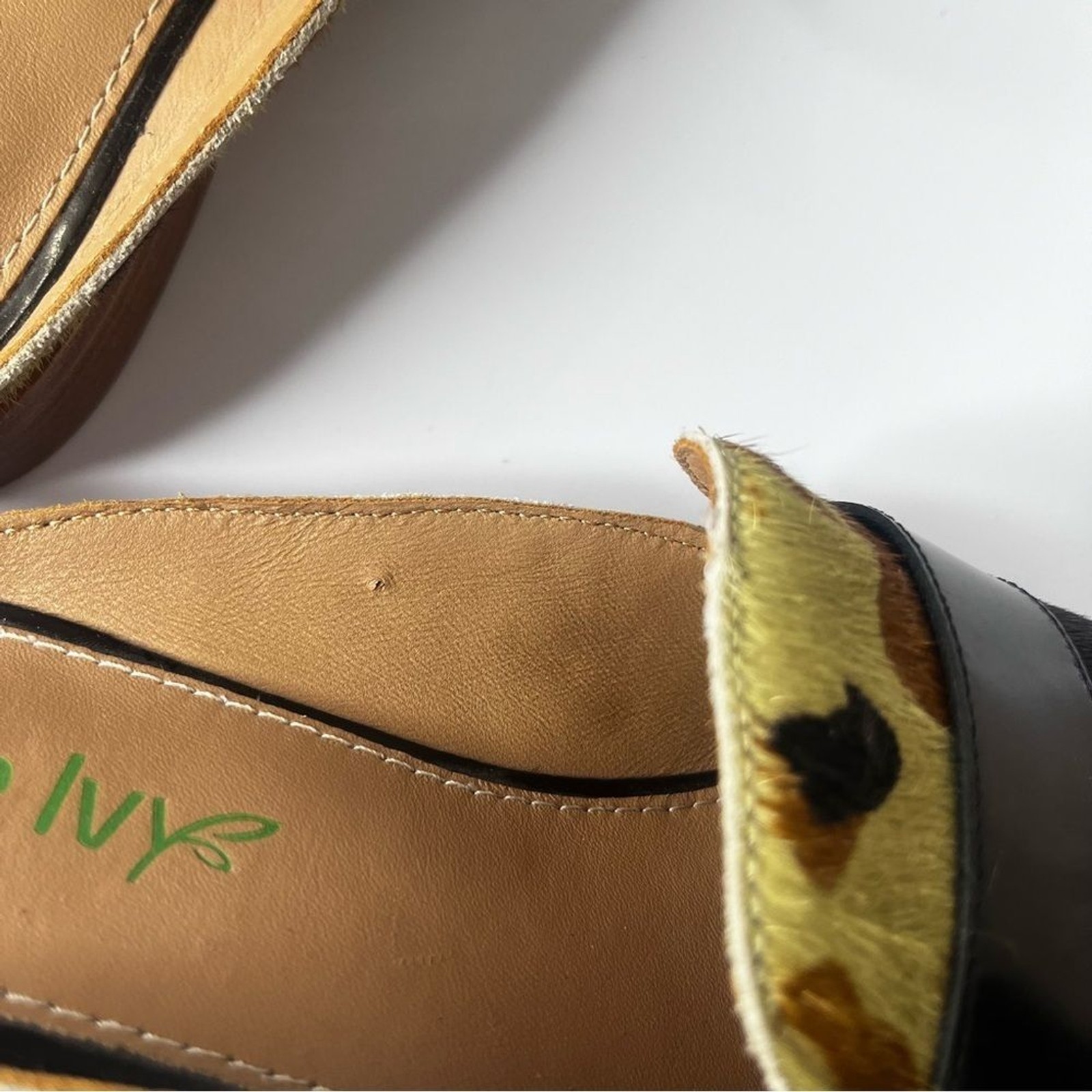 True Ivy camouflage green slip on mules pony hair leather womens shoes size 6M