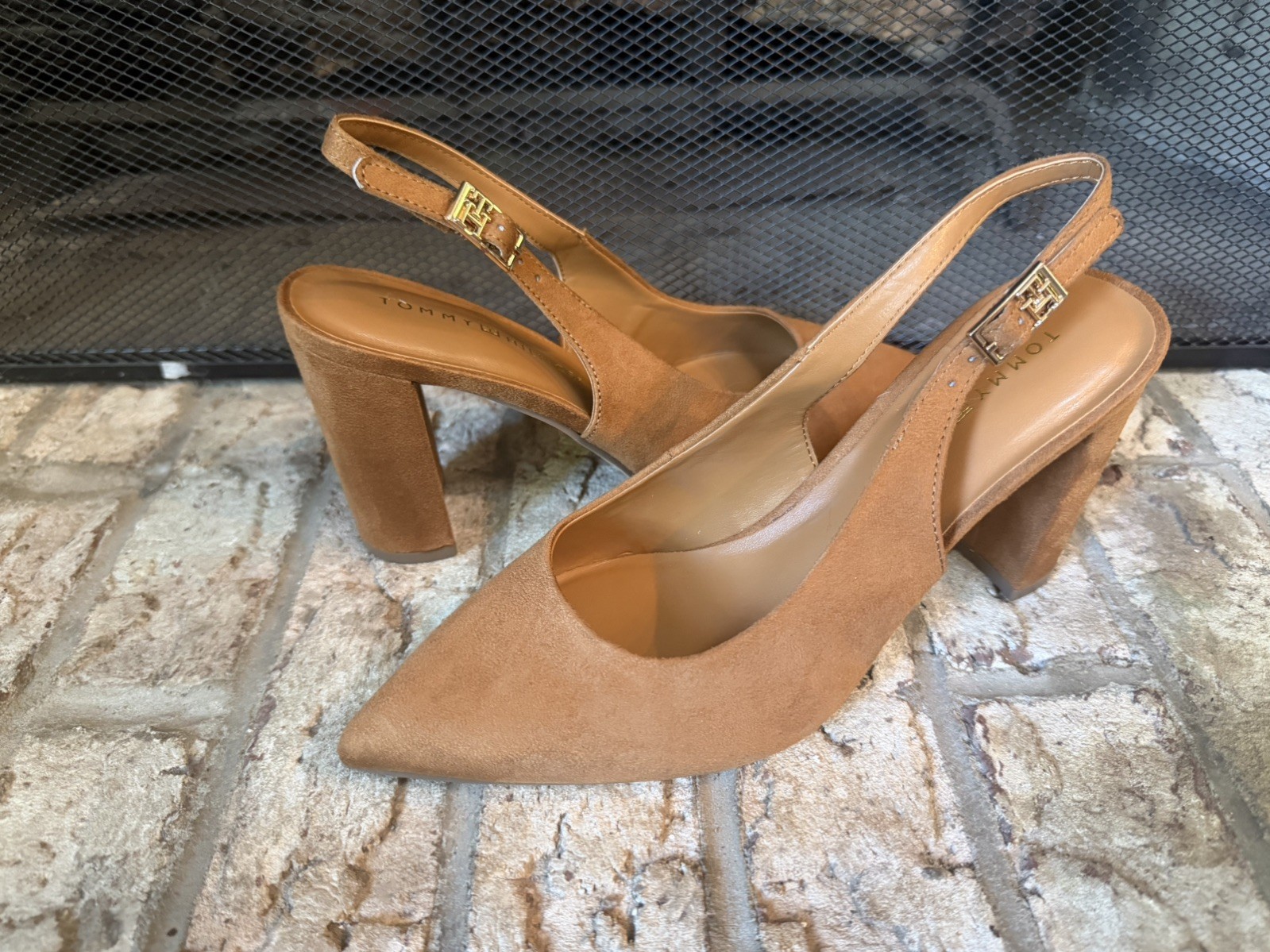 Women’s Tommy Hilfiger Azalee Slingback Pumps Brown Suede NEW
