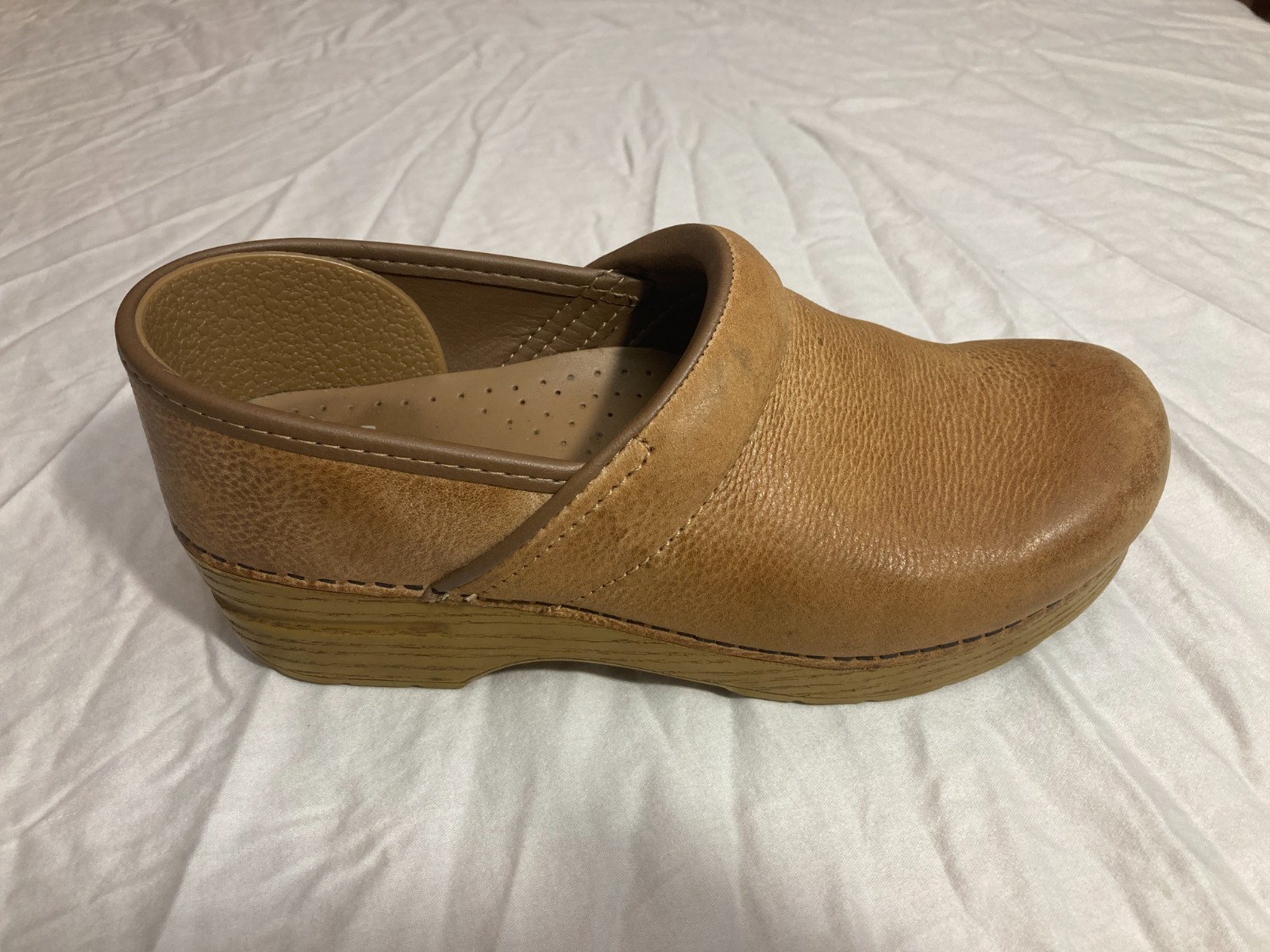 Dansko Honey Tan Leather Clogs Nonslip Professional Nurse US 7.5 – 8 EU 38