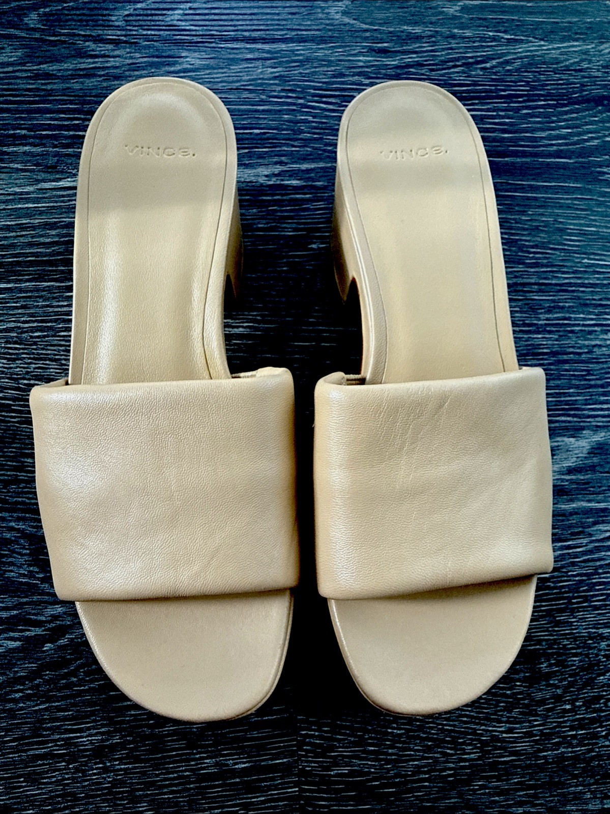 NWD $300 Vince Margo Leather Slip on Slide Sandals Color Blonde Tan Sz 7.5 M/38