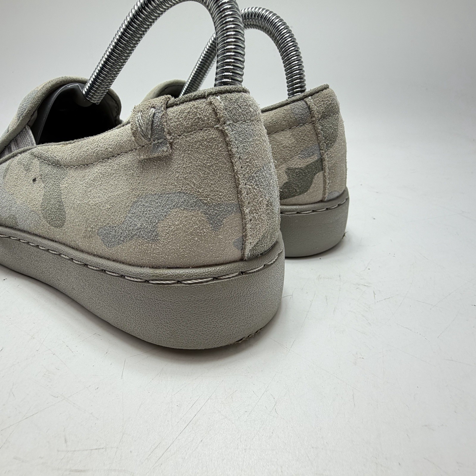Vionic Avery Camo WOMEN US 8 Grey Suede Slip On Sneaker Vio-Grip Slip Resistant