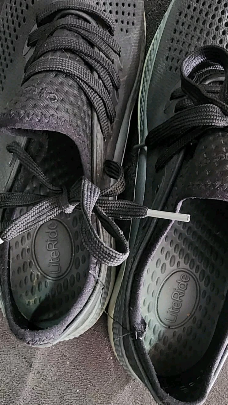 Crocs LiteRide 206705 W 11 Black Lace Up – EUC – Near Perfect Condition
