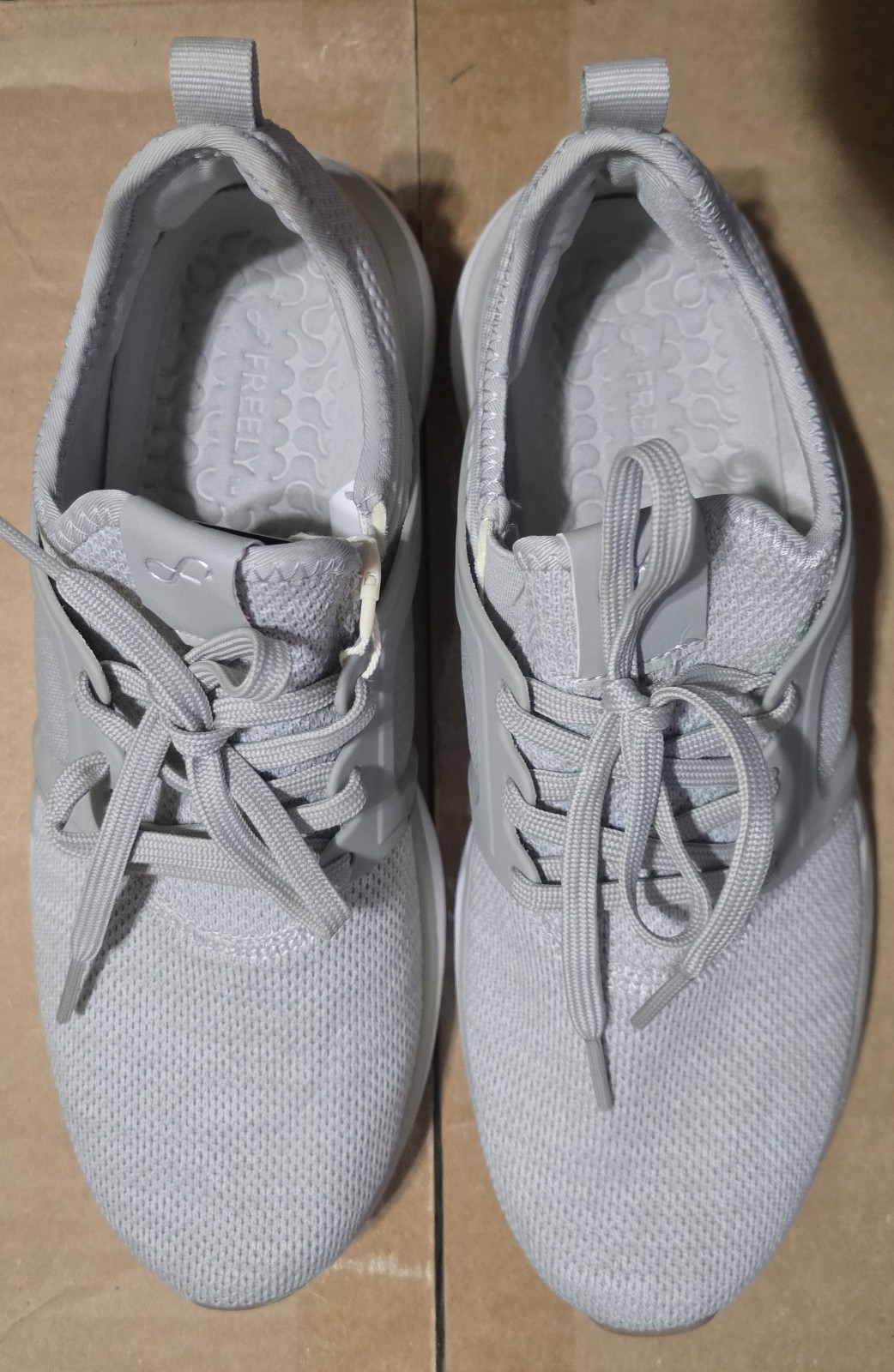 Freely Women’s Cassie Shoes Size 9 Women’s NWT Gray Sneakers