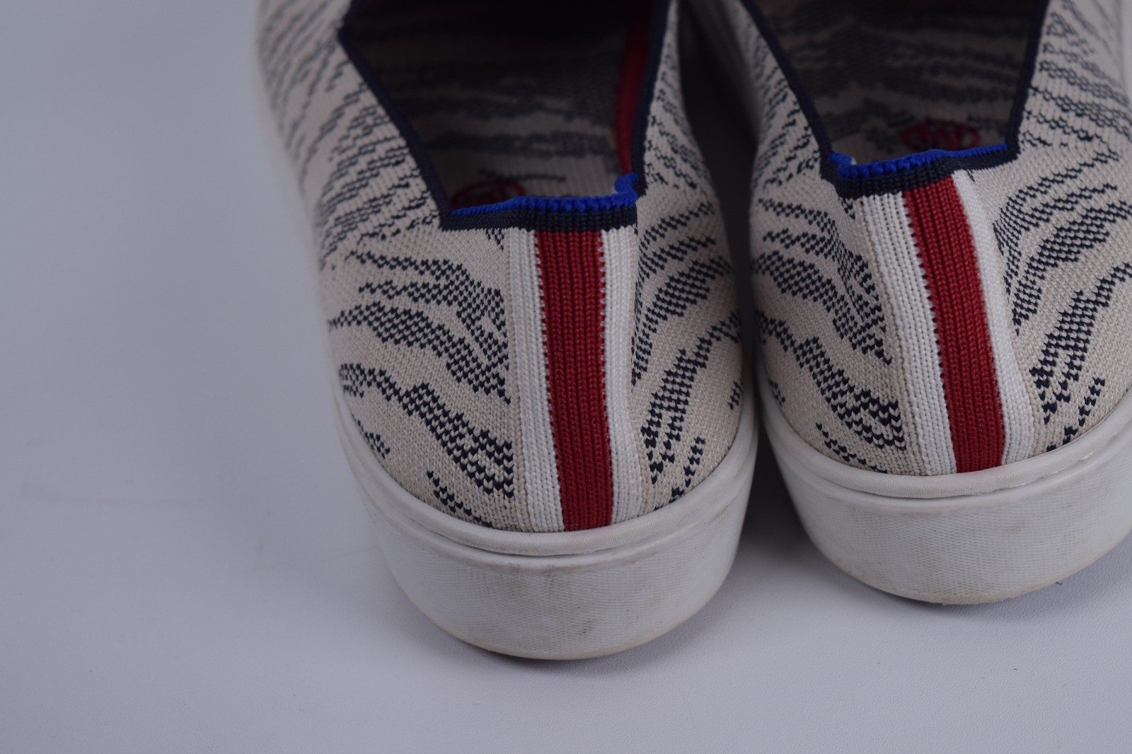Rothy’s Women’s The Original Slip On Sneaker Maritime Tiger Navy White Size 8