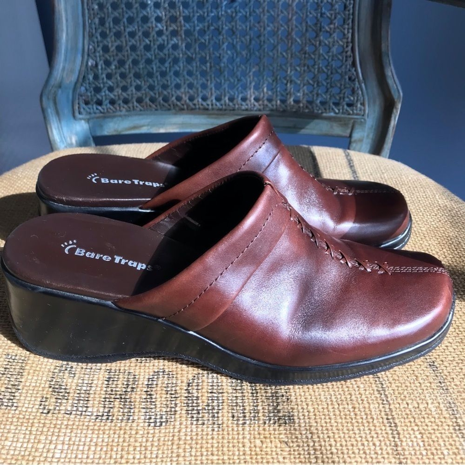 Bare traps brown leather slip on clogs mules size 8 fall winter casual comfy