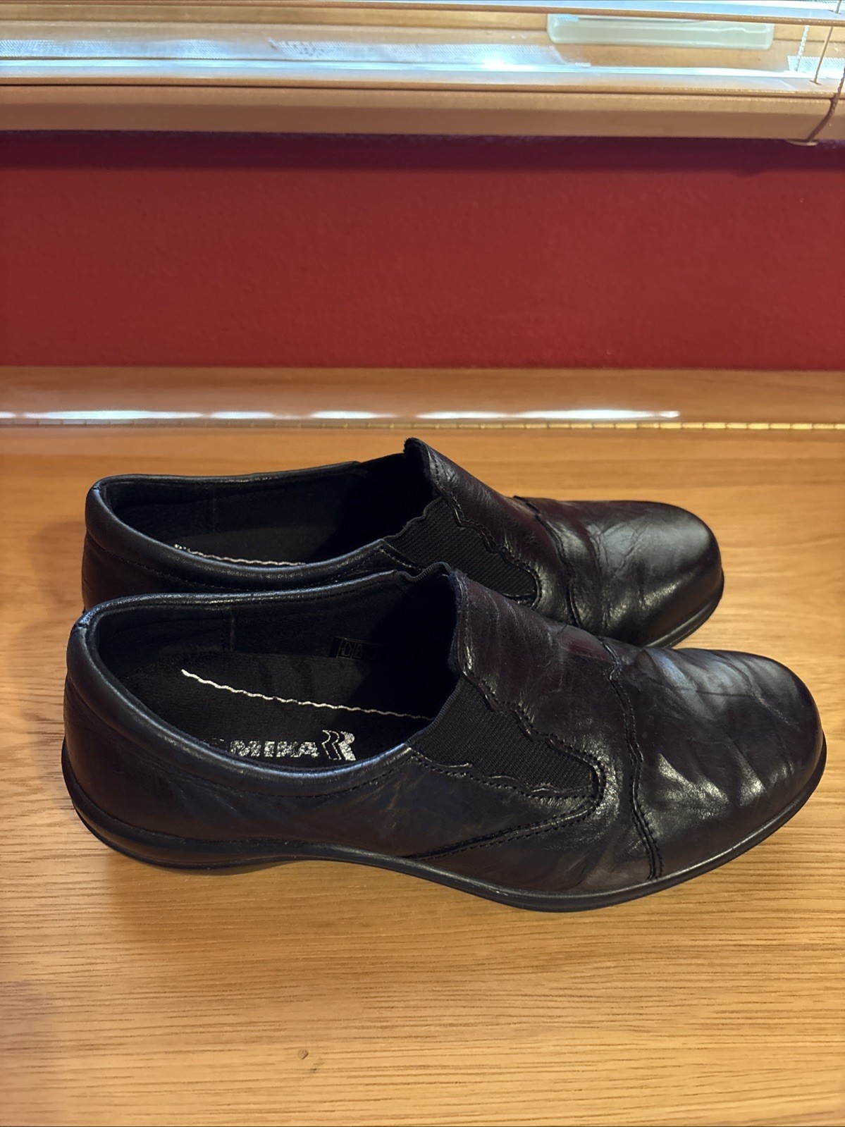 Romika Women’s Cassie 24 Black Wrinkled-Look Leather Slip-On Loafers, Sz36
