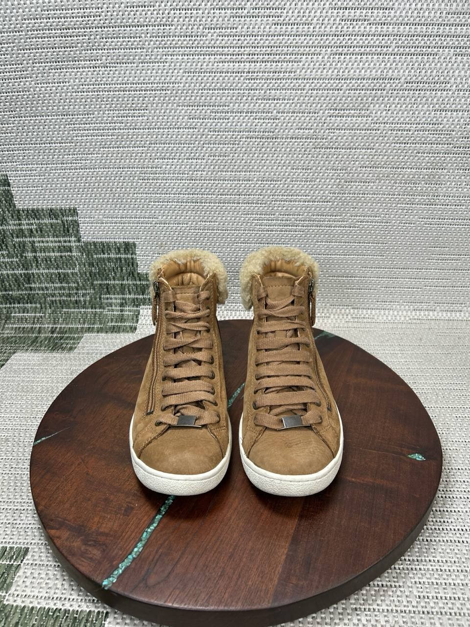 Ugg Shoes Womens Size 7 Olive Chestnut Nubuck High Top Side Zip Comfort Sneaker