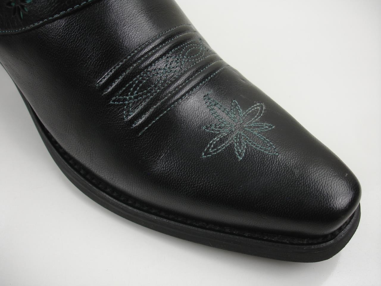 Women’s 9 B M Ariat Desert Star Black Leather Western Boots Mules Slip-On Slides