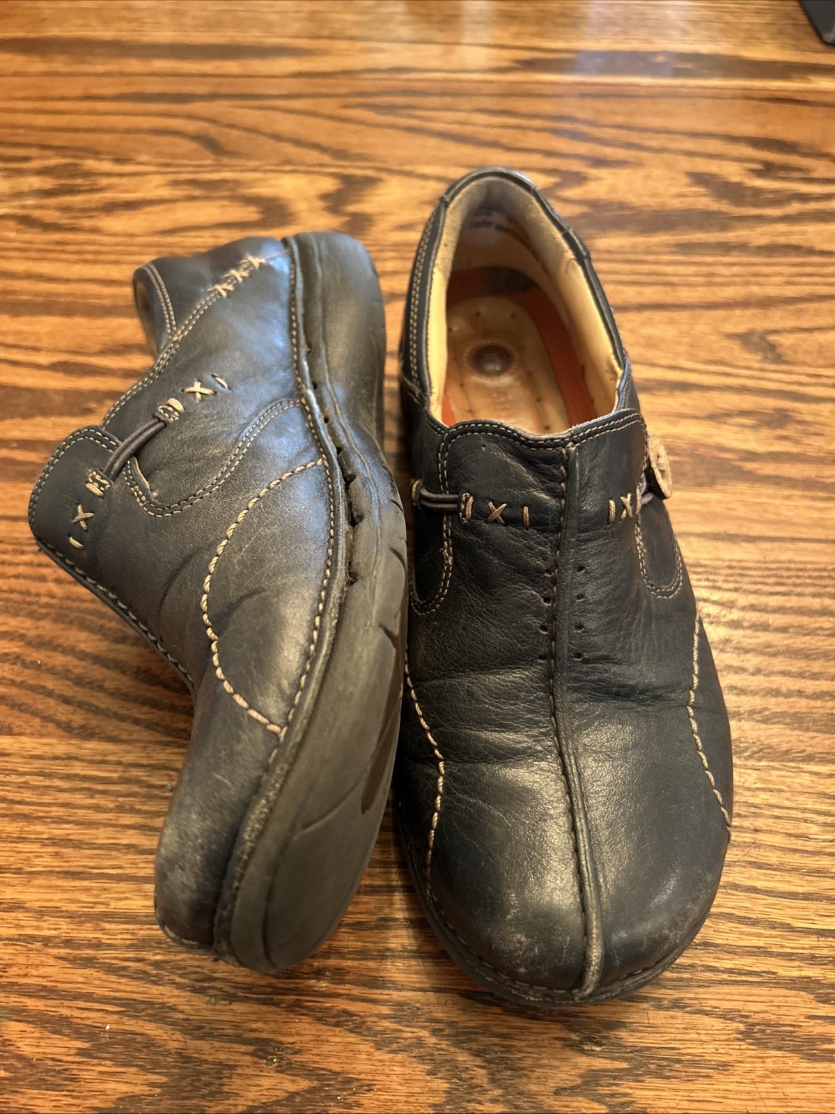 CLARKS Unstructured Women’s 8M Navy Un.Buckle Leather Slip On Loafer Shoe