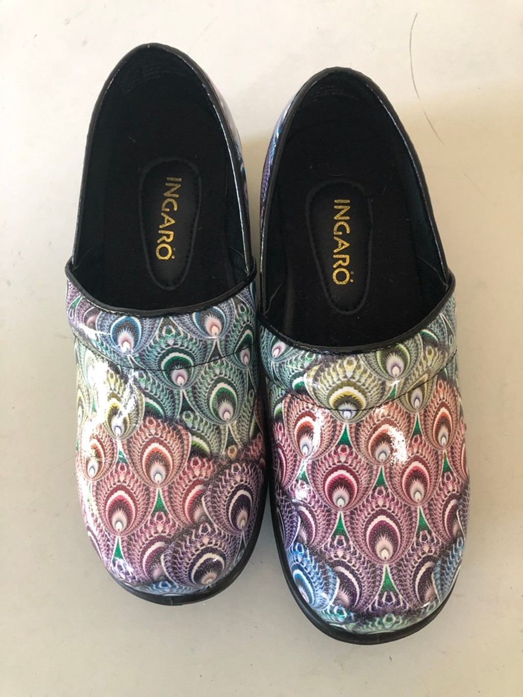 Size 7 INGARO Pro Clogs Peacock Pattern Patent Leather Whimsigoth Trippy Nurse