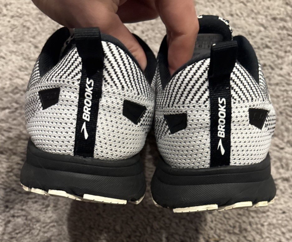 Brooks Women’s Size 11 Revel 5 “Oreo” Running Shoes Sneakers 1203611B121