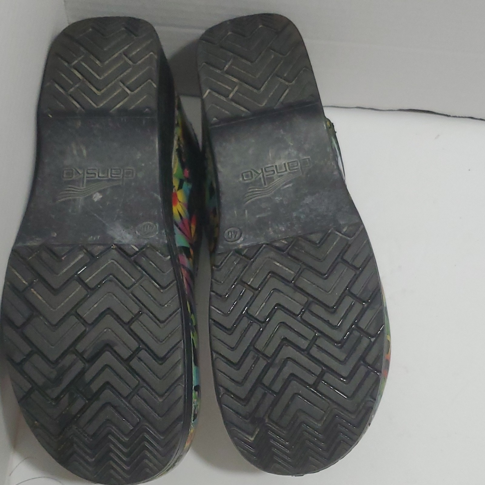 Dansko Pro XP Flower Power Patent Leather Clogs US 9.5 Euro 40