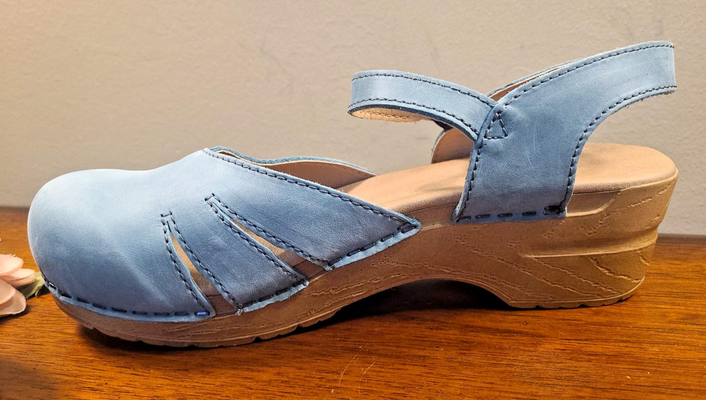 Sanita MARGRETHE Blue Suede Slingback Clog Sandals Sz 40 9 Platform Closed Toe