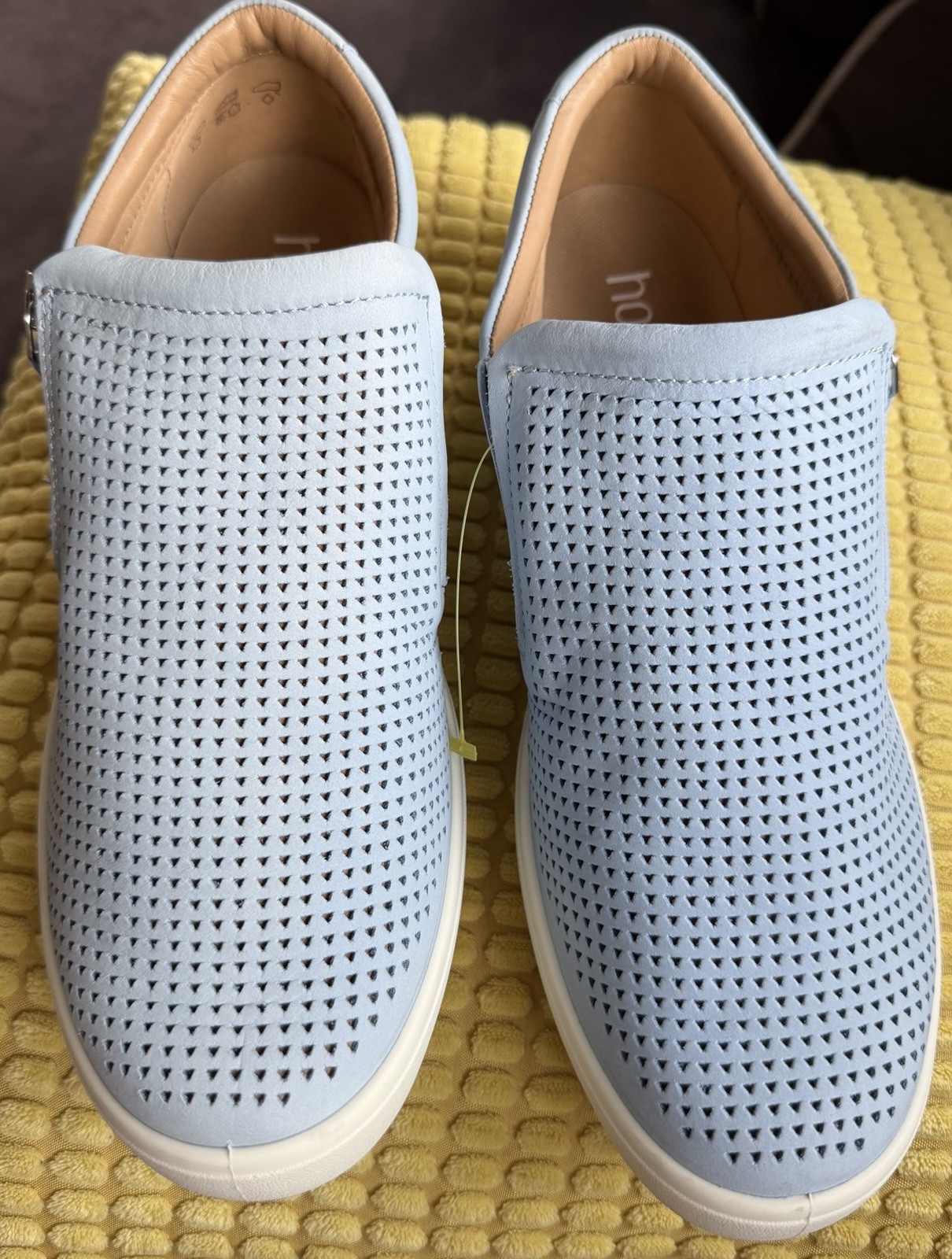 Hotter Daisy Women Baby Blue Leather Perforated Pull On Comfort Shoes- 9.5